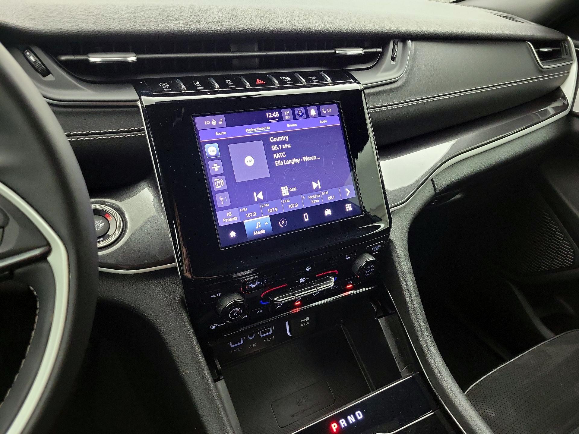 Thumbnail: 2023 Jeep Grand Cherokee L - 15