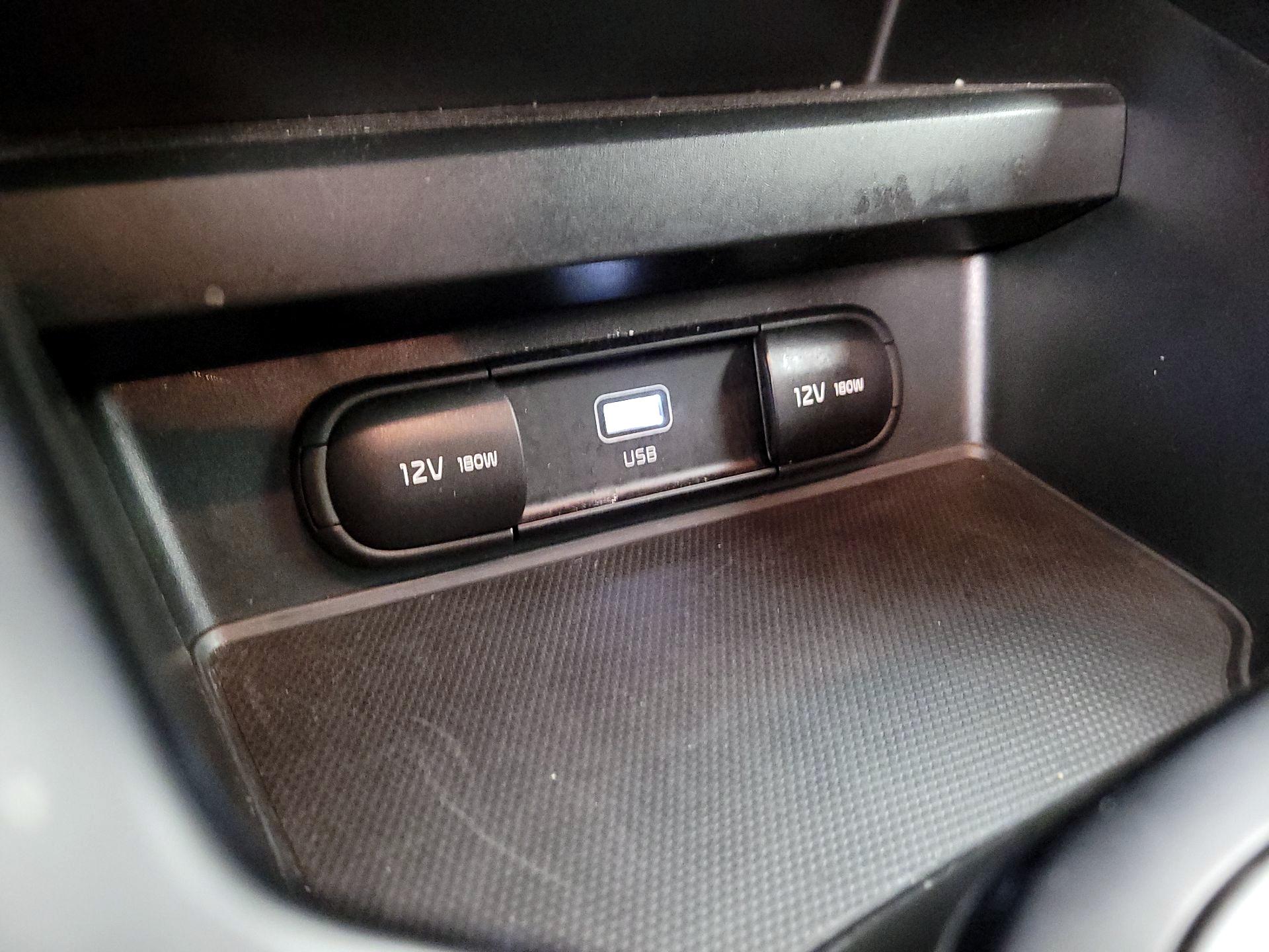 Thumbnail: 2023 Kia Soul - 18