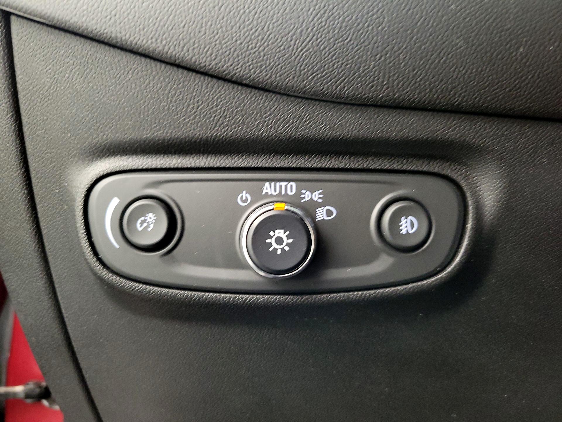 Thumbnail: 2020 Chevrolet Equinox - 13