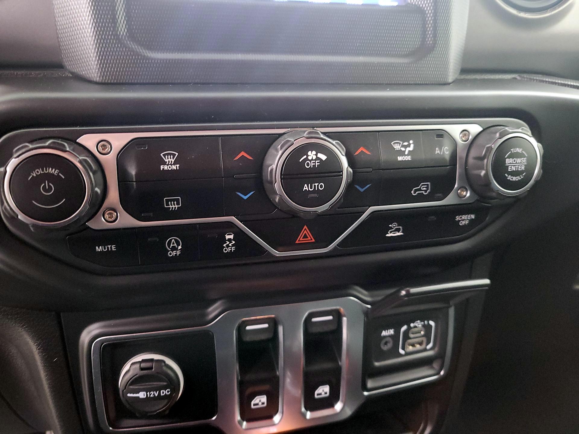 Thumbnail: 2021 Jeep Wrangler - 16