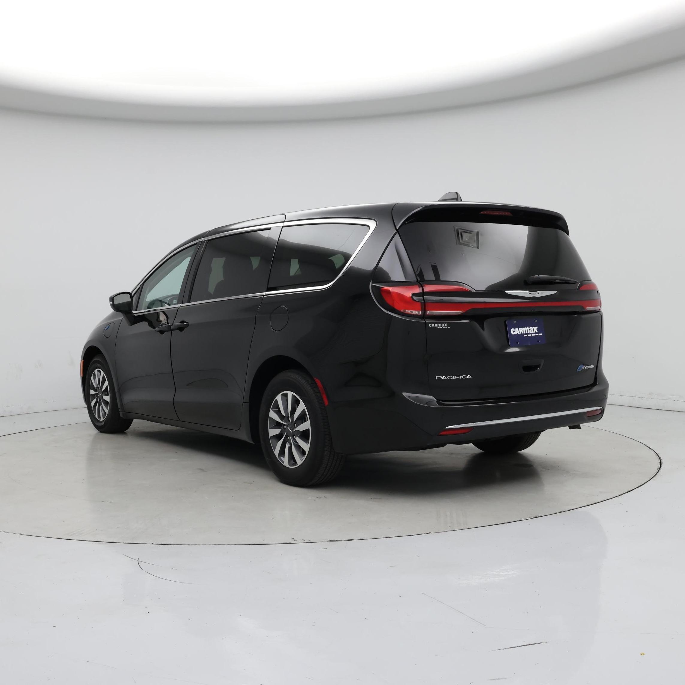 Thumbnail: 2023 Chrysler Pacifica - 2