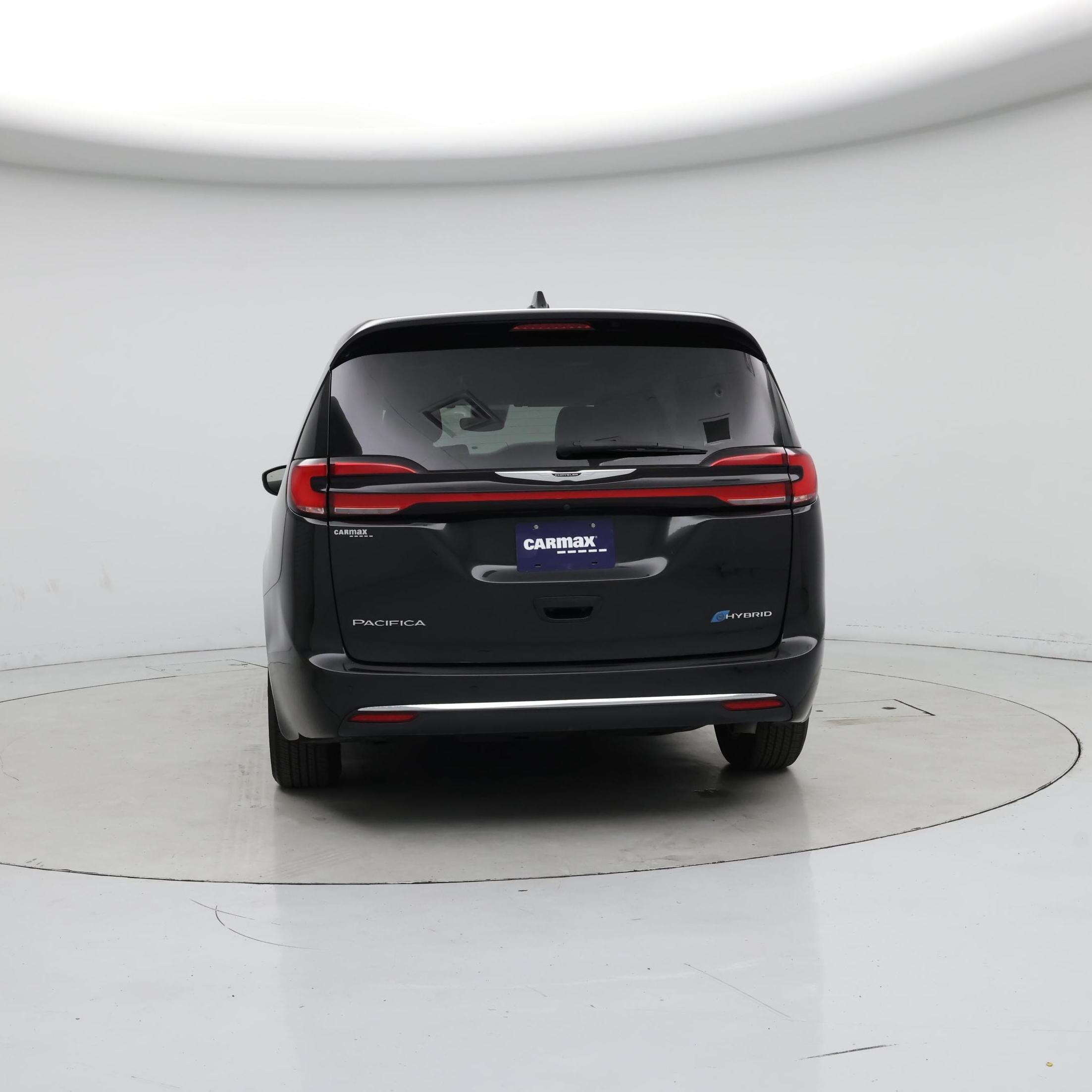 Thumbnail: 2023 Chrysler Pacifica - 6