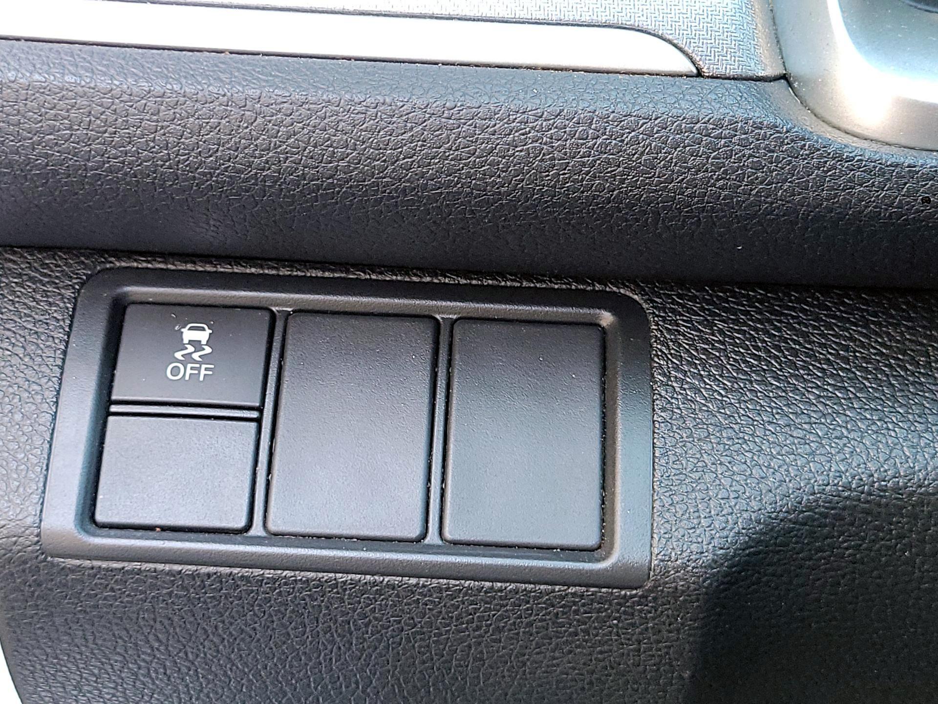 Thumbnail: 2016 Honda Civic - 11