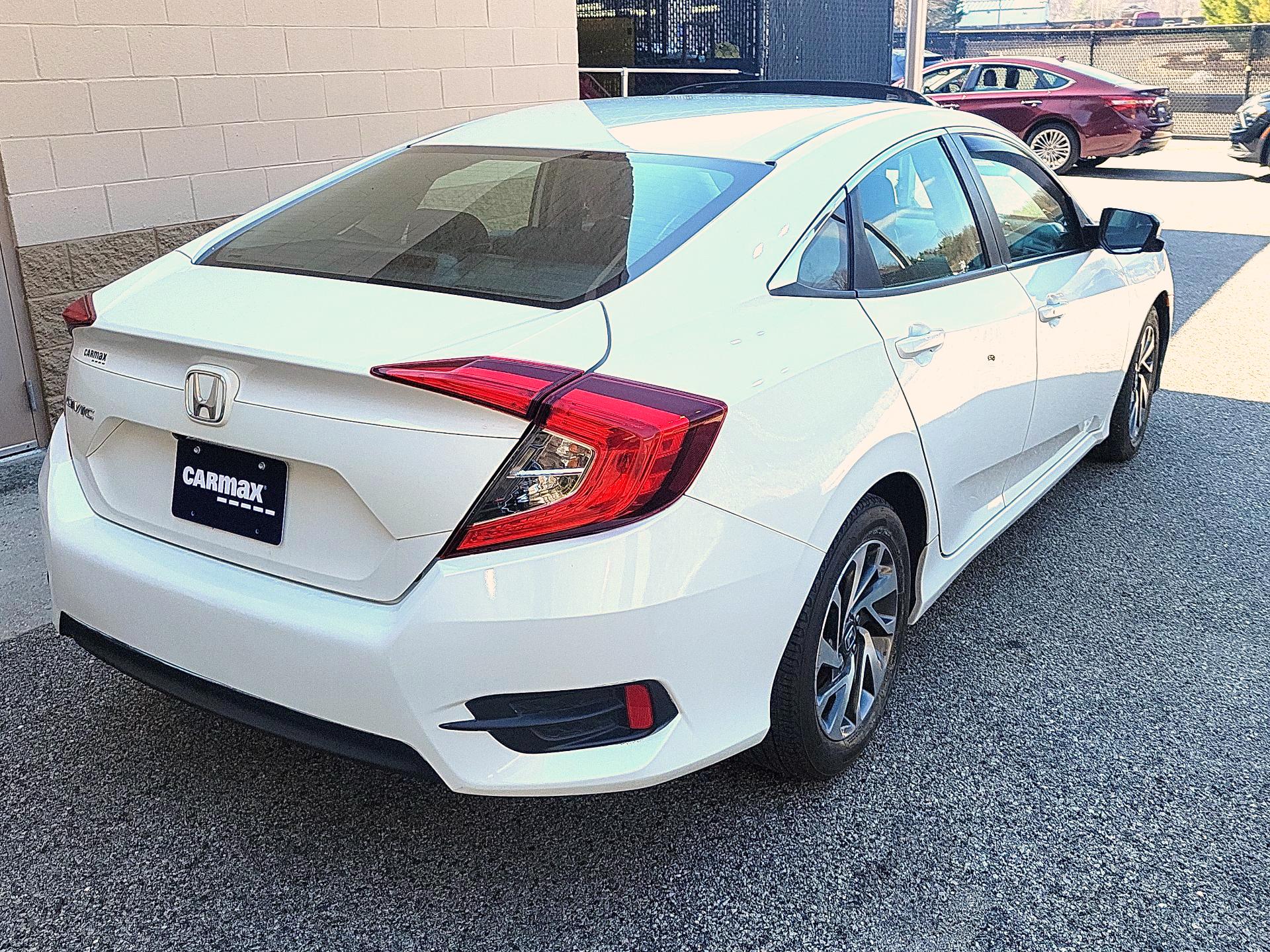 Thumbnail: 2016 Honda Civic - 5