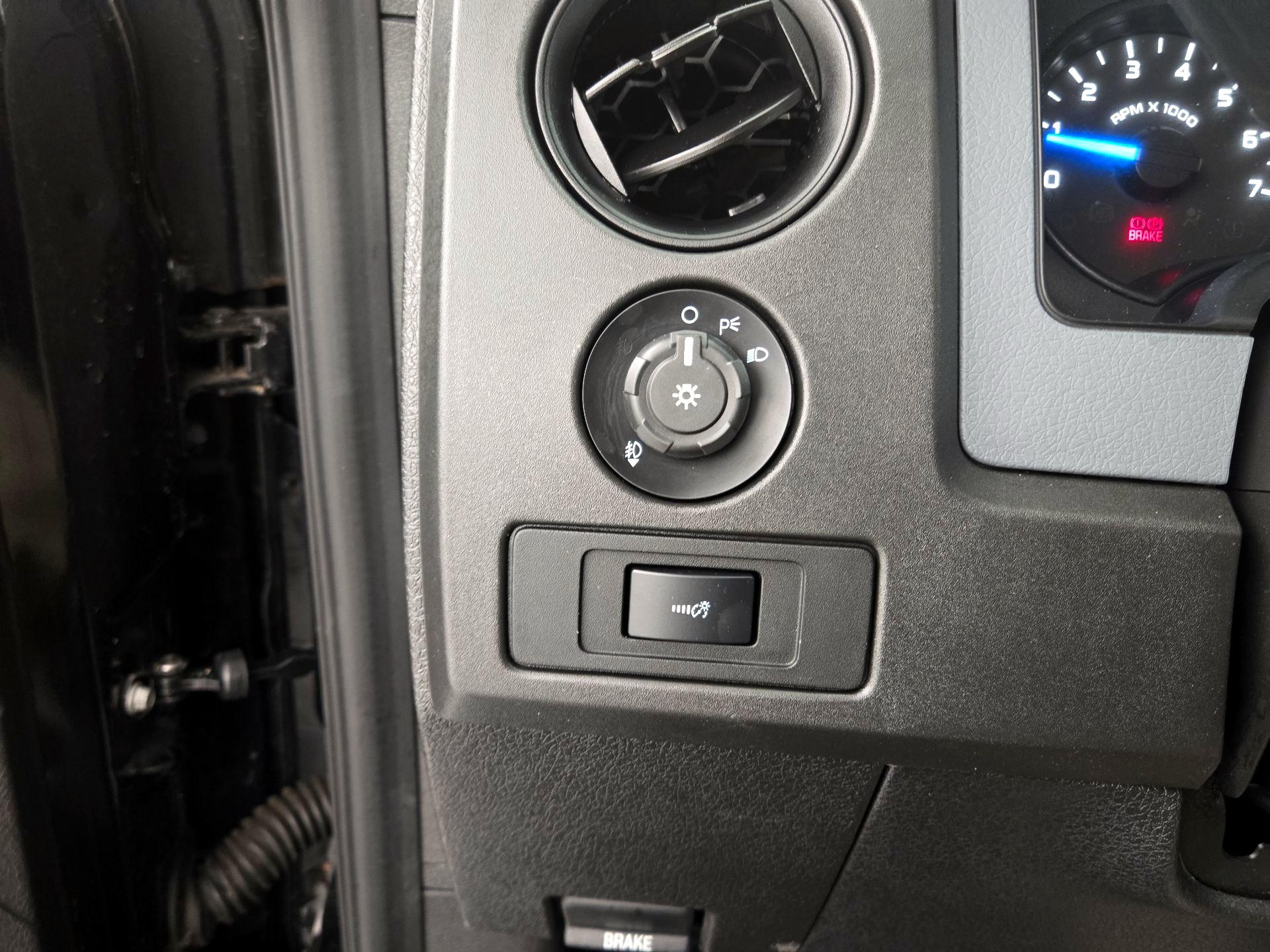 Thumbnail: 2014 Ford F-150 - 13