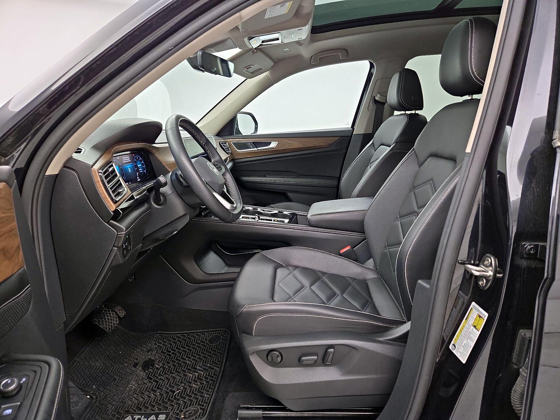 Thumbnail: 2024 Volkswagen Atlas - 11