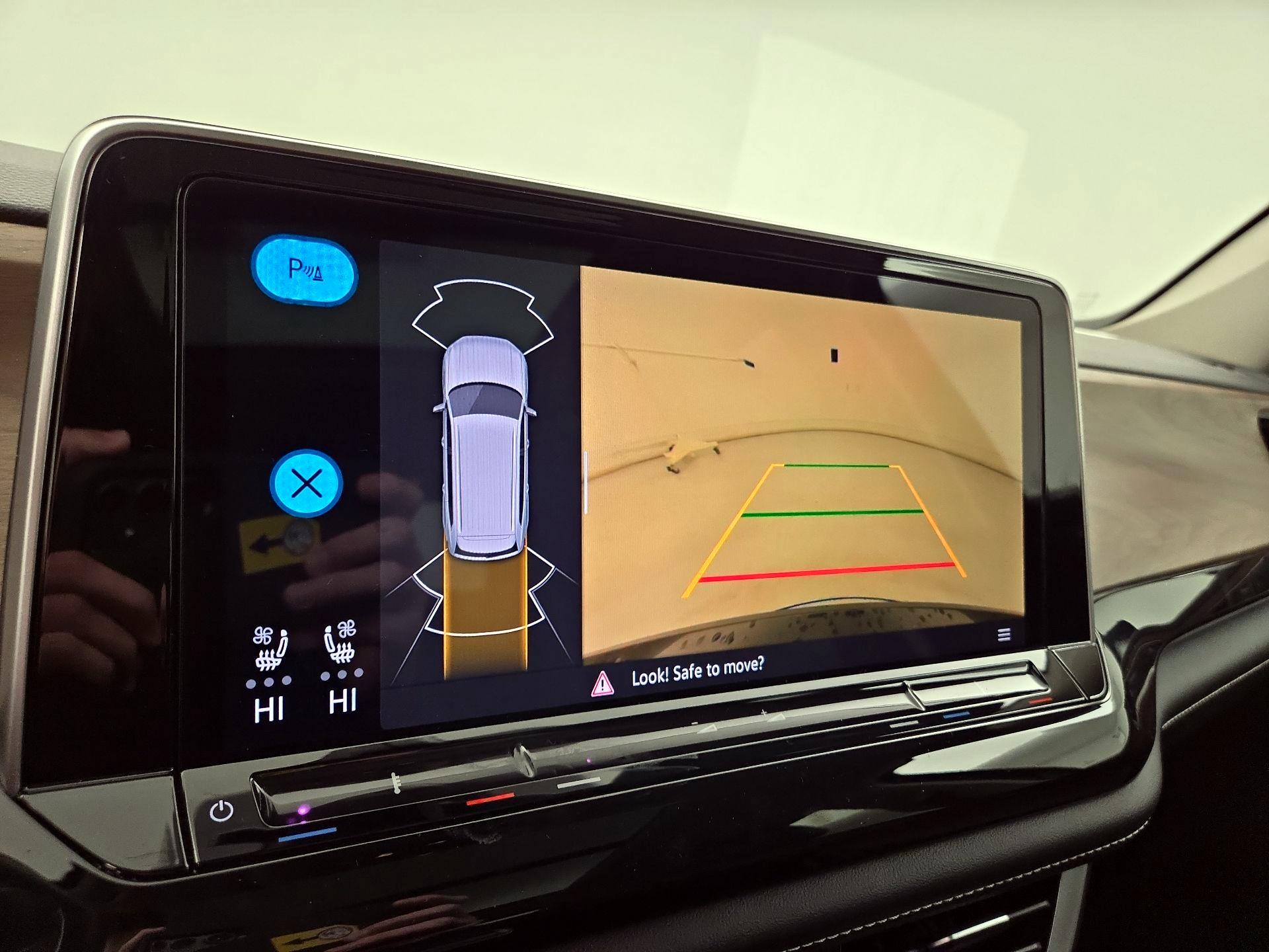 Thumbnail: 2024 Volkswagen Atlas - 14