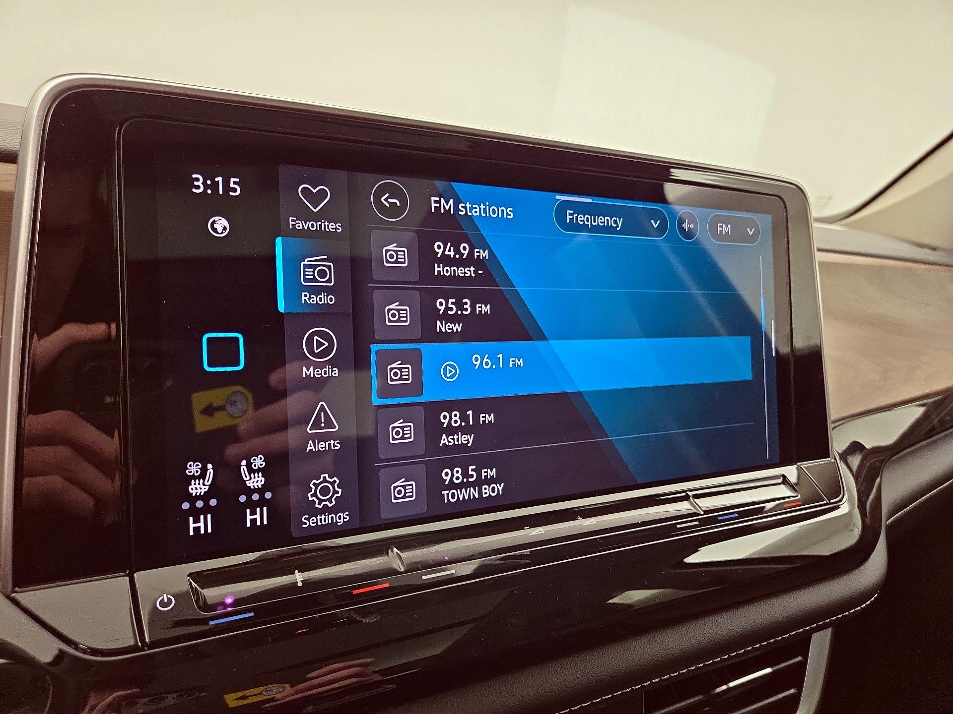 Thumbnail: 2024 Volkswagen Atlas - 15