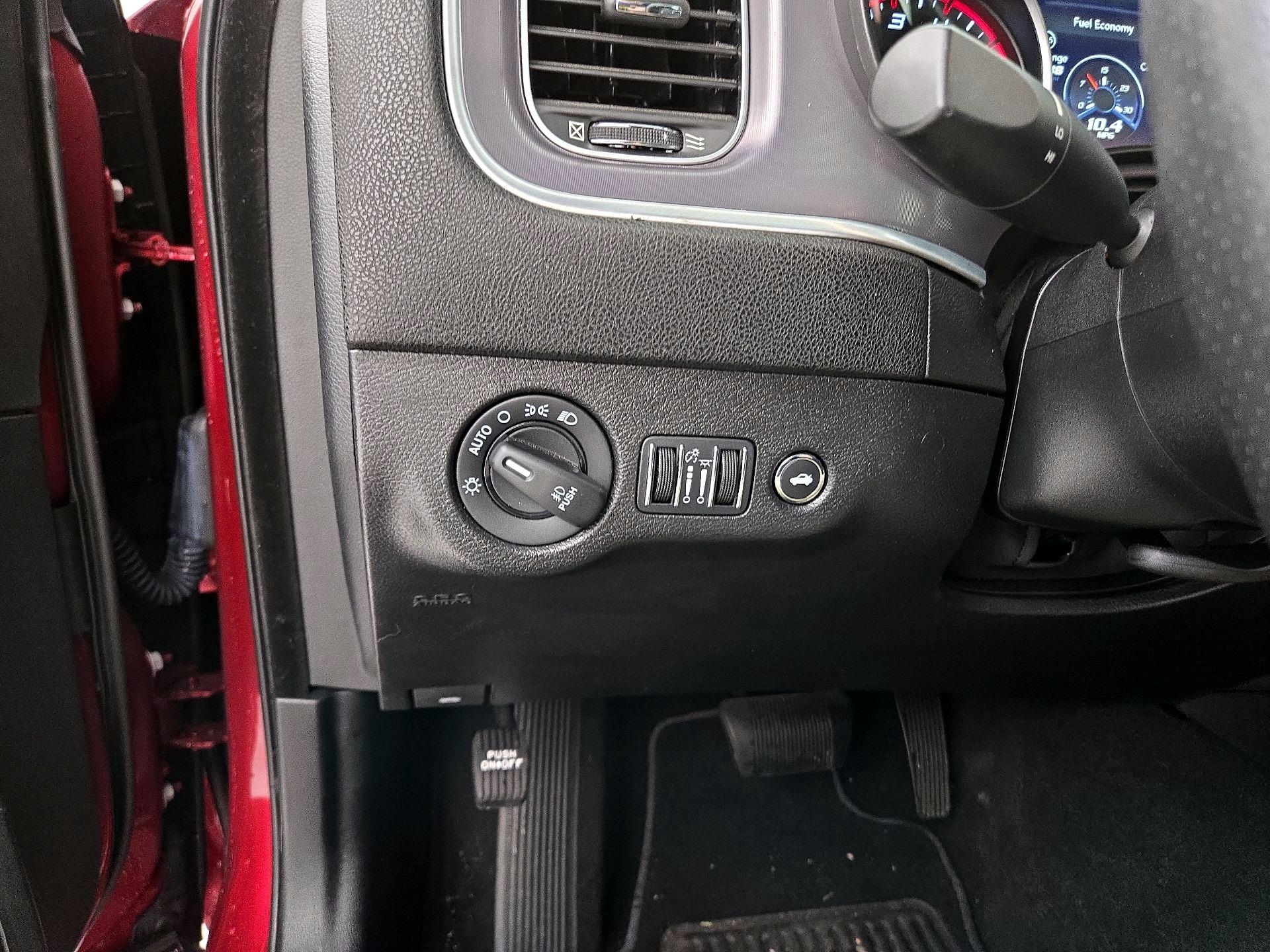 Thumbnail: 2019 Dodge Charger - 13