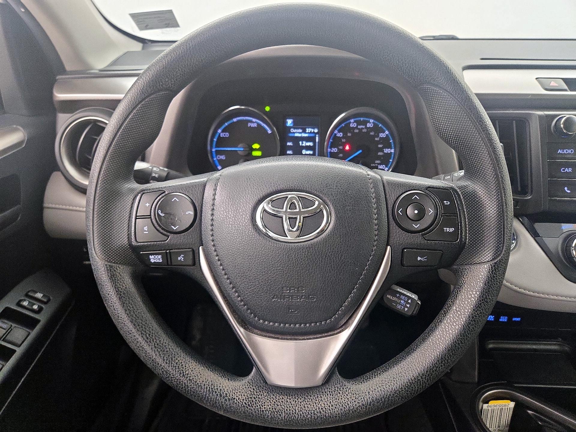 Thumbnail: 2018 Toyota RAV4 - 10