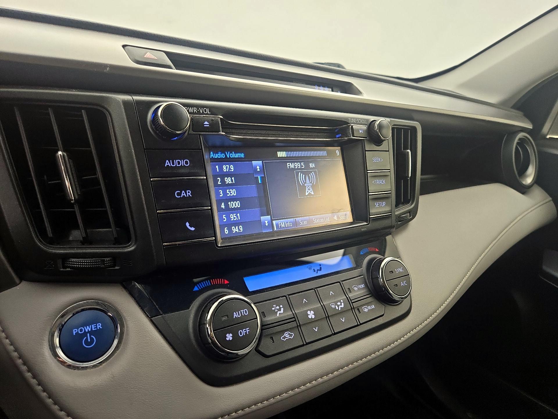 Thumbnail: 2018 Toyota RAV4 - 15