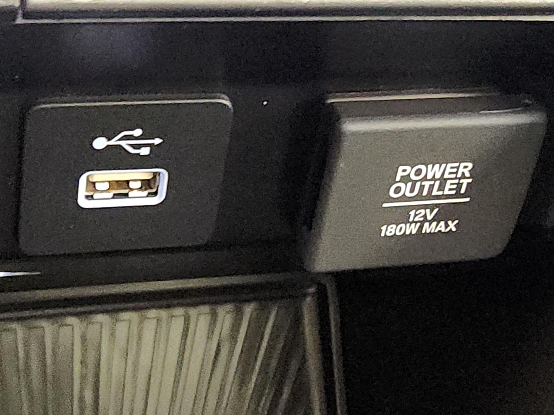 Thumbnail: 2023 Acura MDX - 19