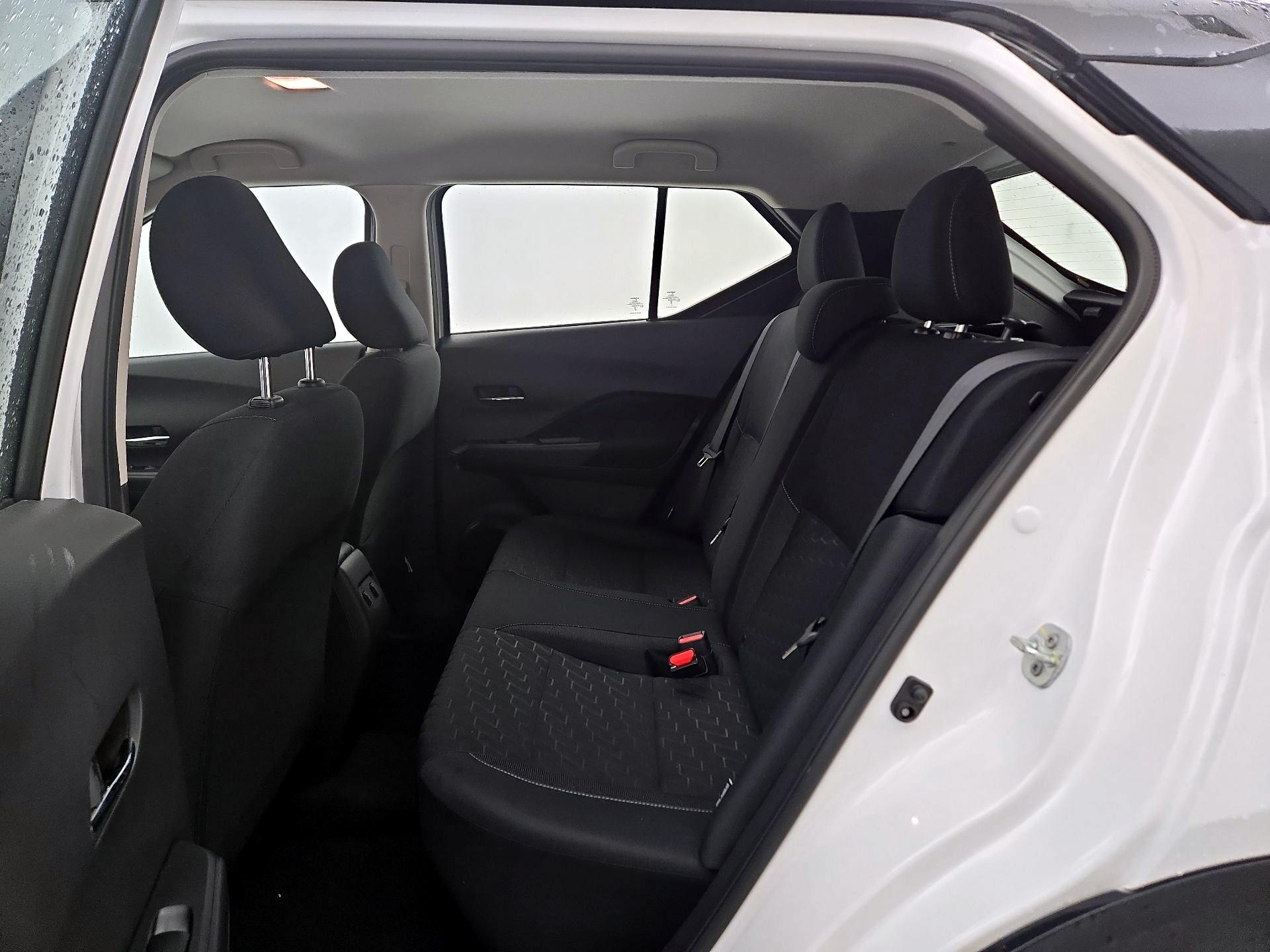 Thumbnail: 2023 Nissan Kicks - 18