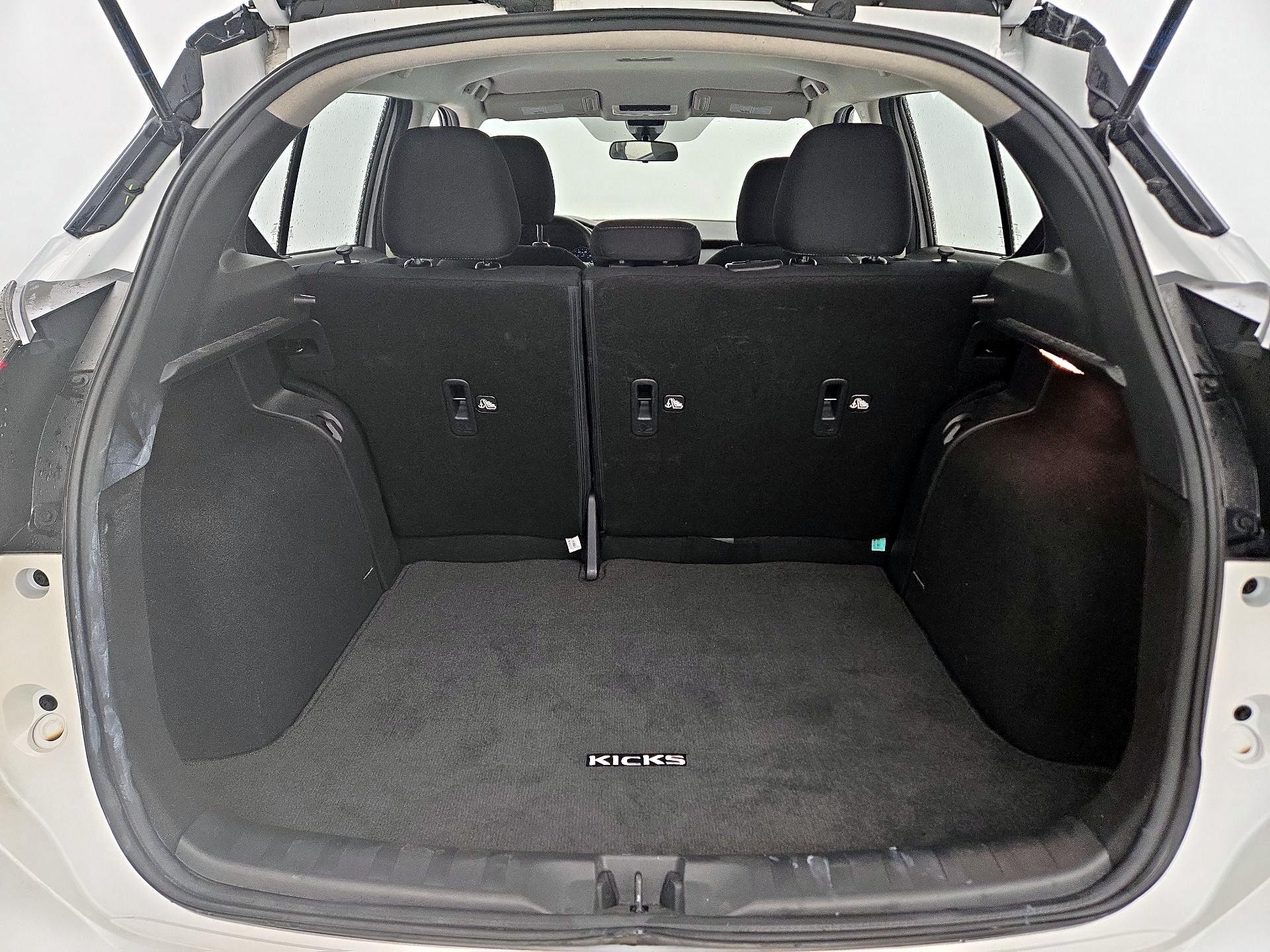 Thumbnail: 2023 Nissan Kicks - 19