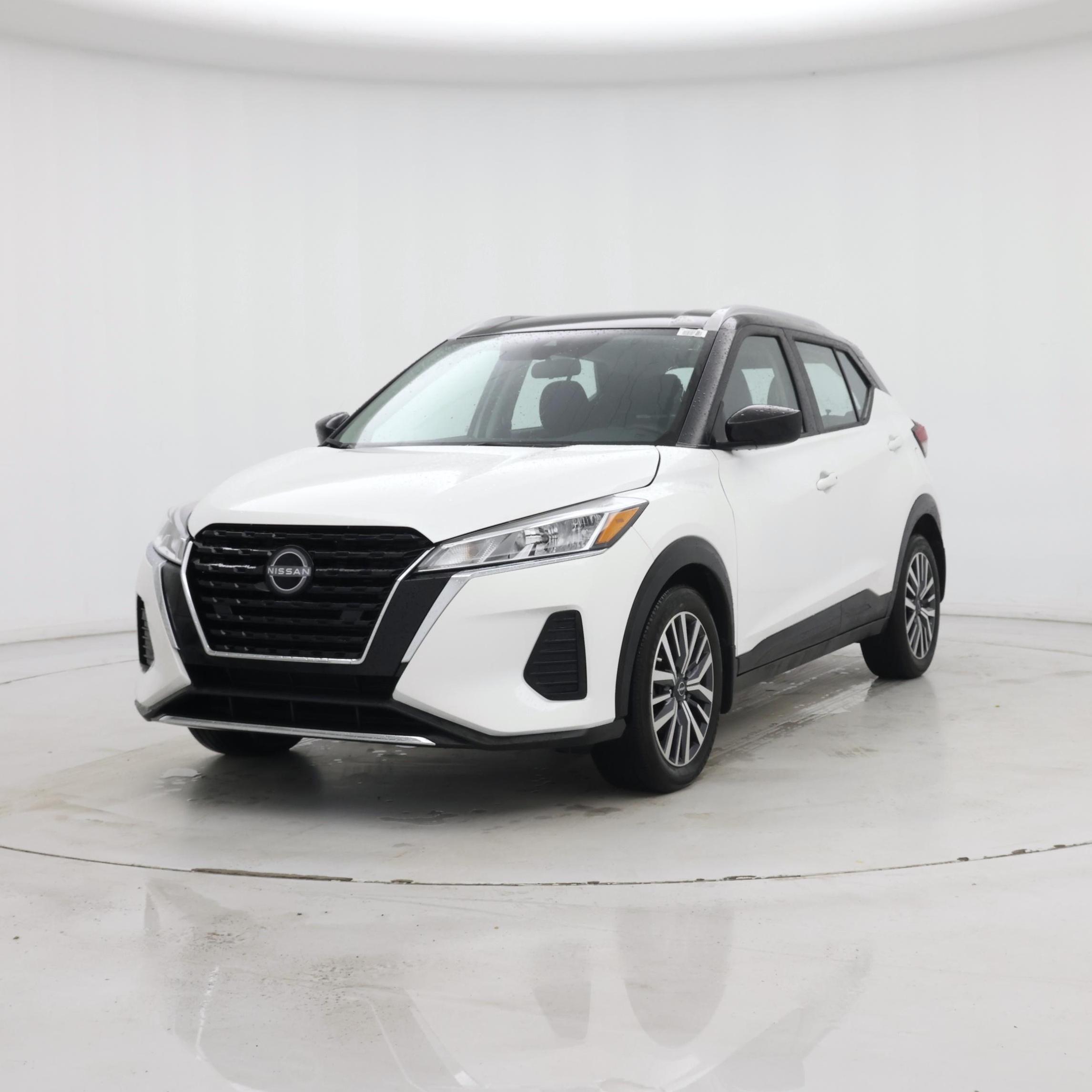 Thumbnail: 2023 Nissan Kicks - 4