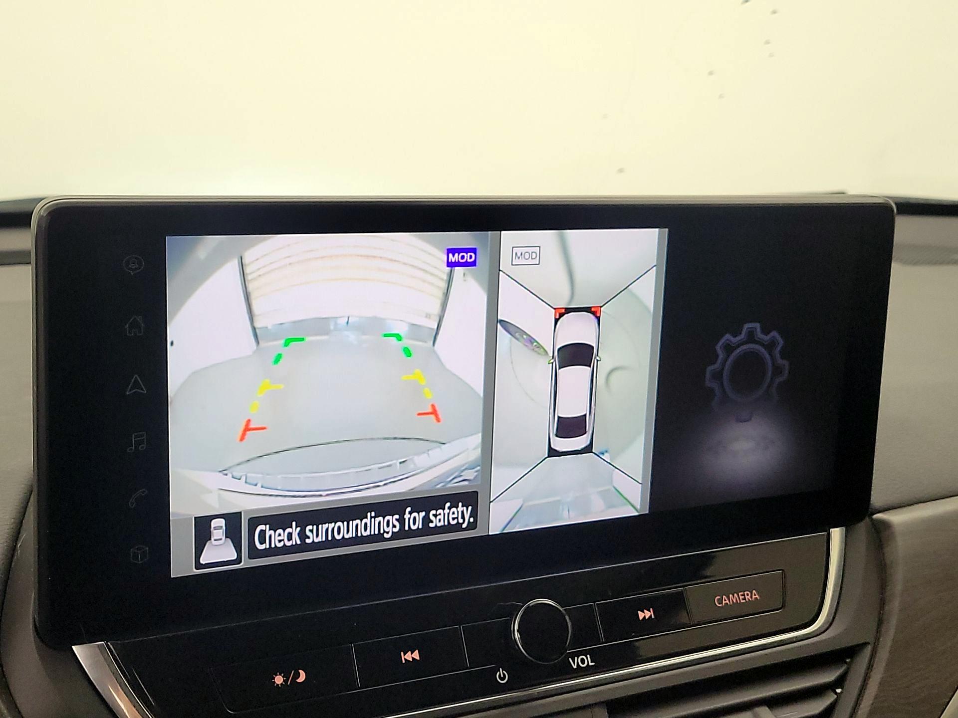 Thumbnail: 2023 Nissan Altima - 15