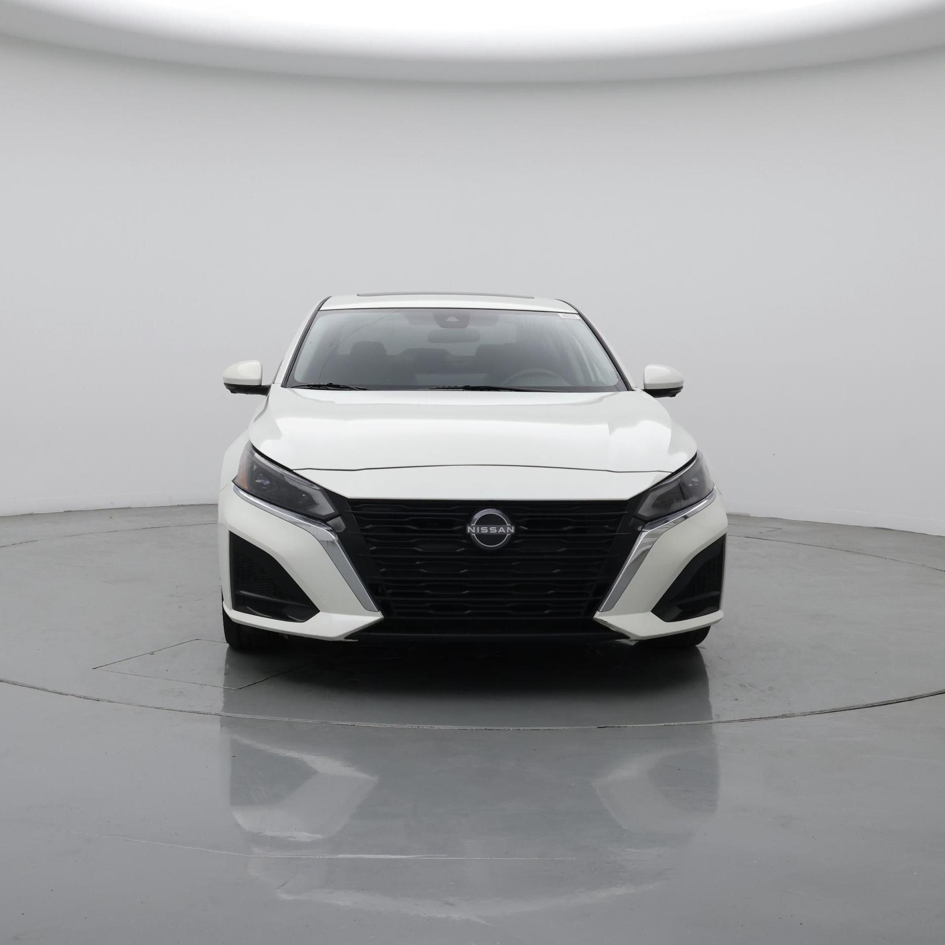 Thumbnail: 2023 Nissan Altima - 5