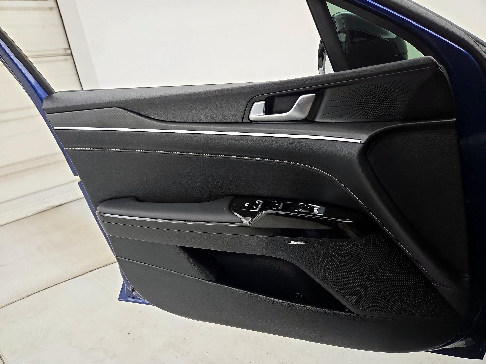 Thumbnail: 2025 Kia K5 - 12