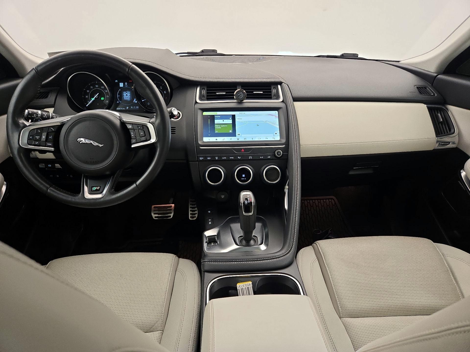 Thumbnail: 2019 Jaguar E-Pace - 9