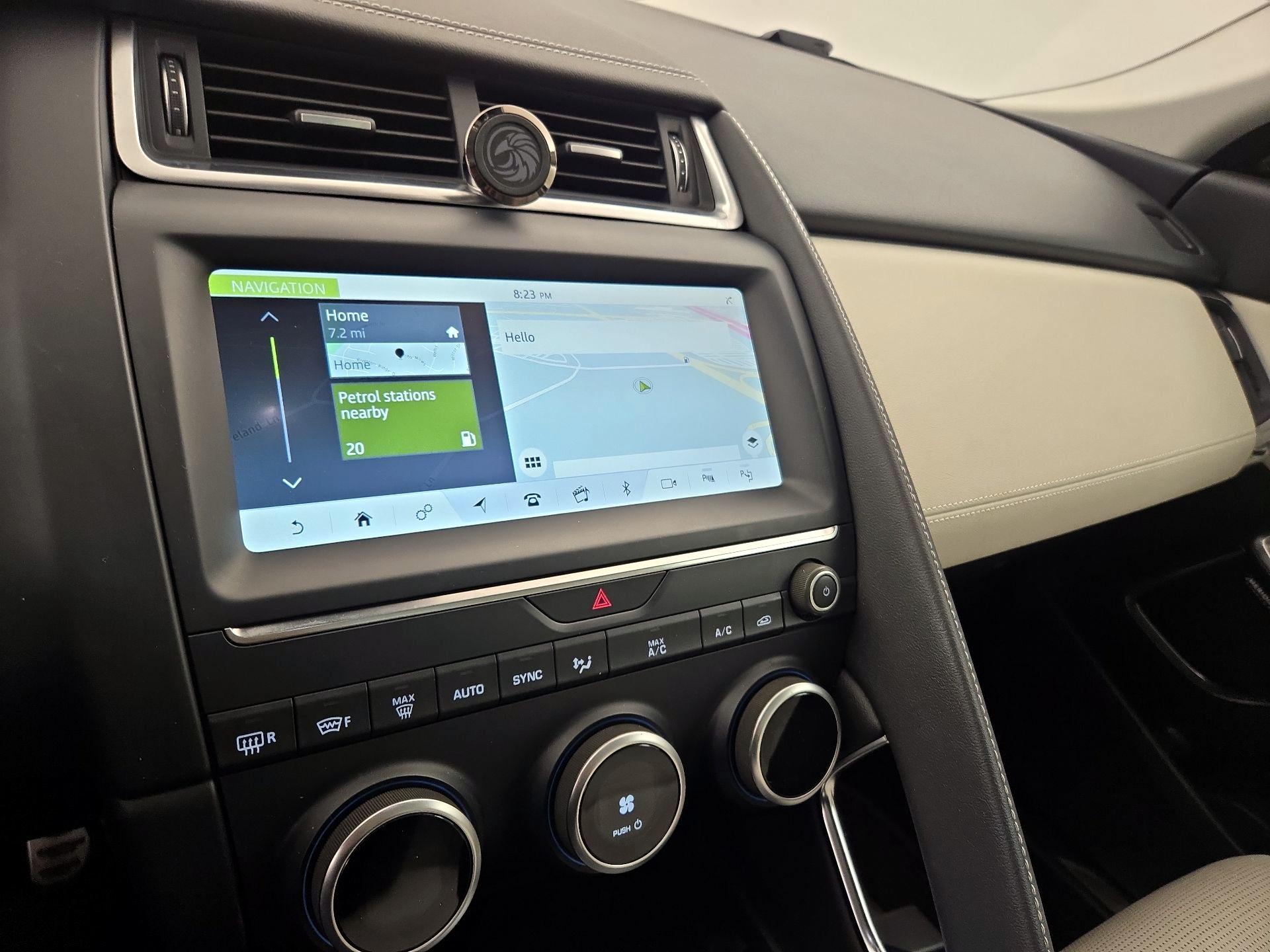 Thumbnail: 2019 Jaguar E-Pace - 14