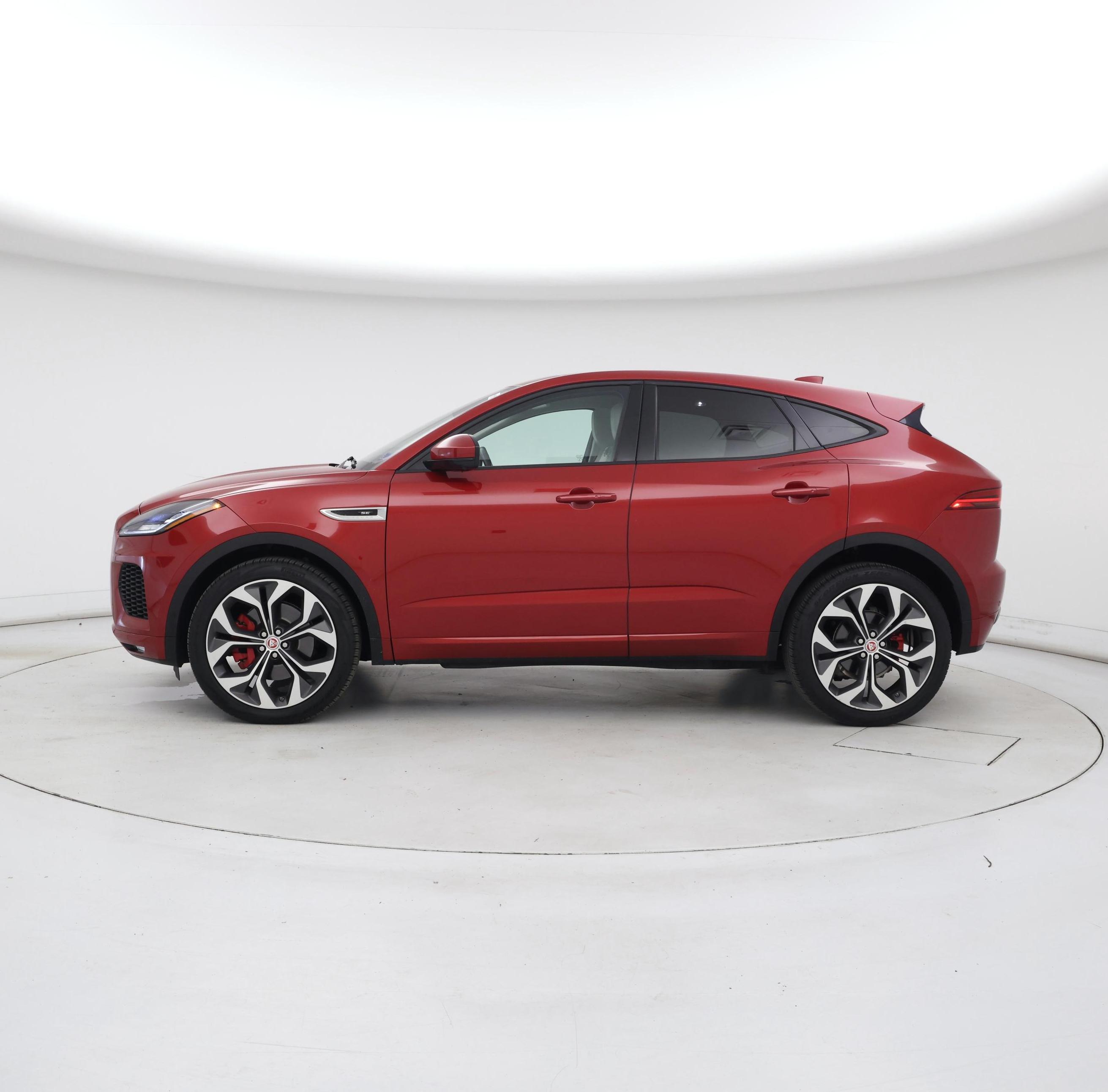 Thumbnail: 2019 Jaguar E-Pace - 3