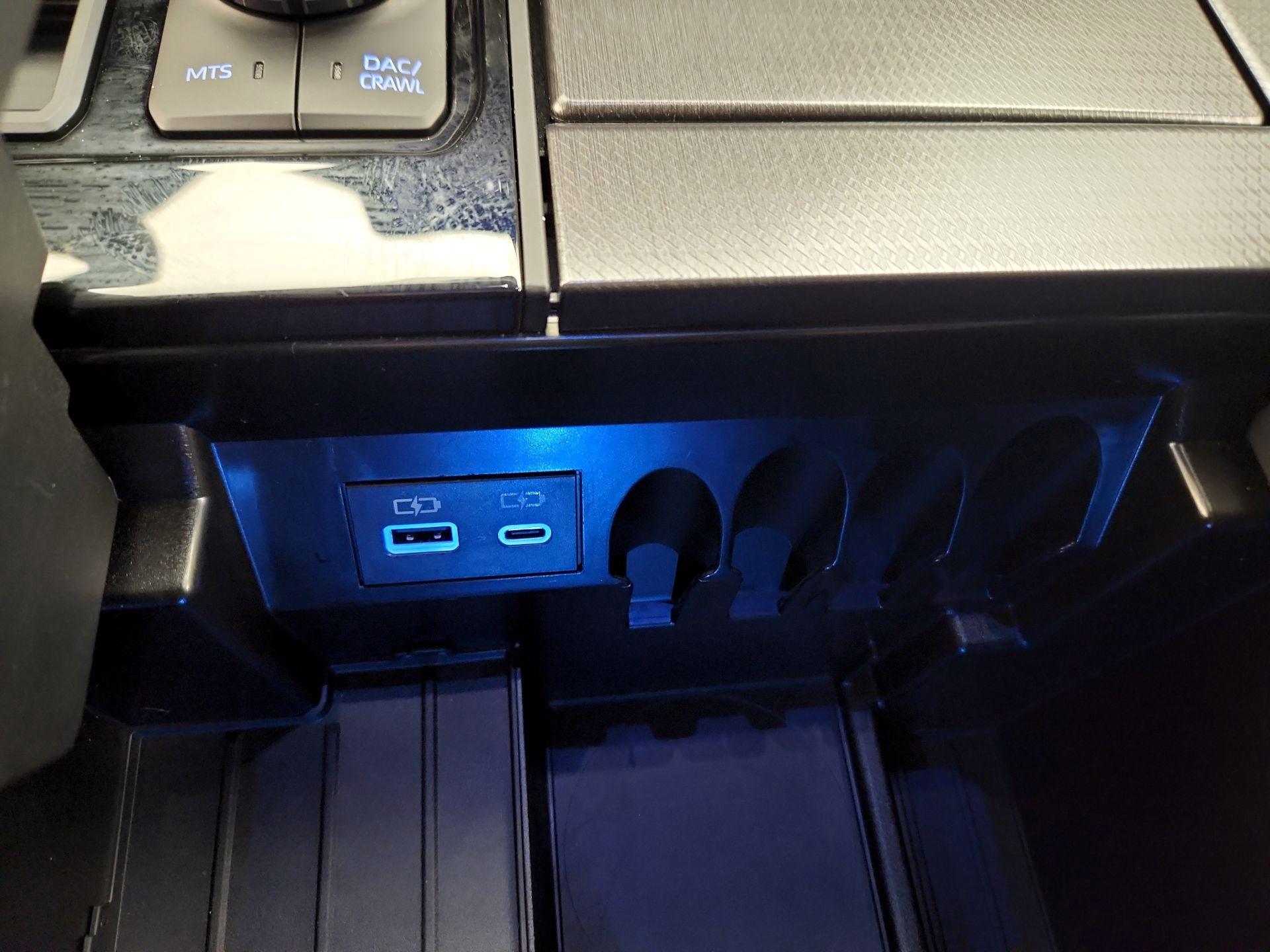 Thumbnail: 2024 Toyota Sequoia - 18