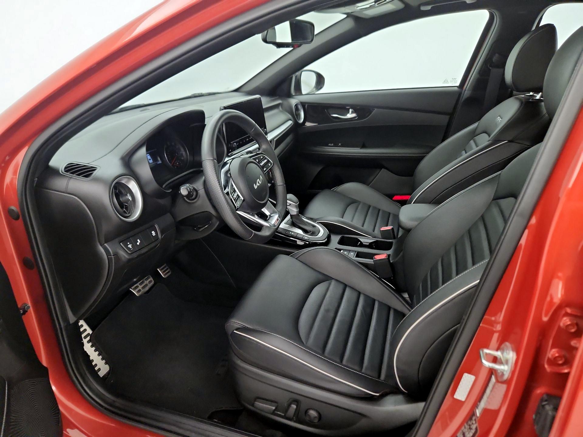 Thumbnail: 2023 Kia Forte - 11