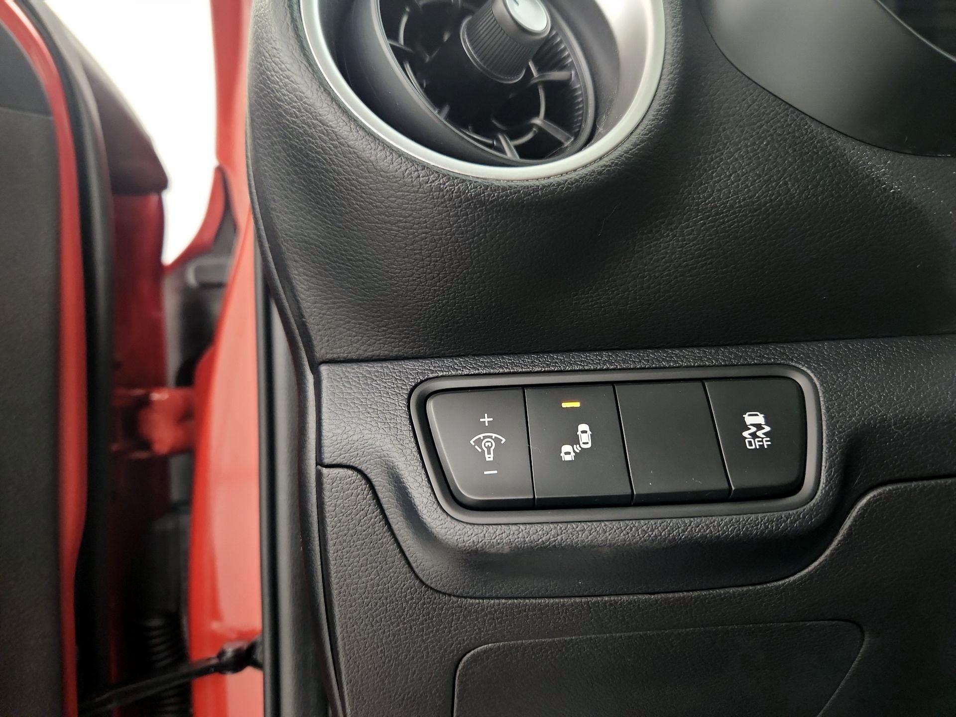 Thumbnail: 2023 Kia Forte - 13