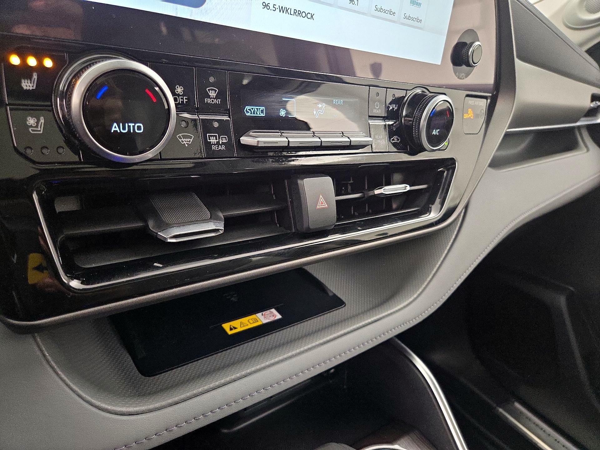 Thumbnail: 2023 Toyota Highlander - 16