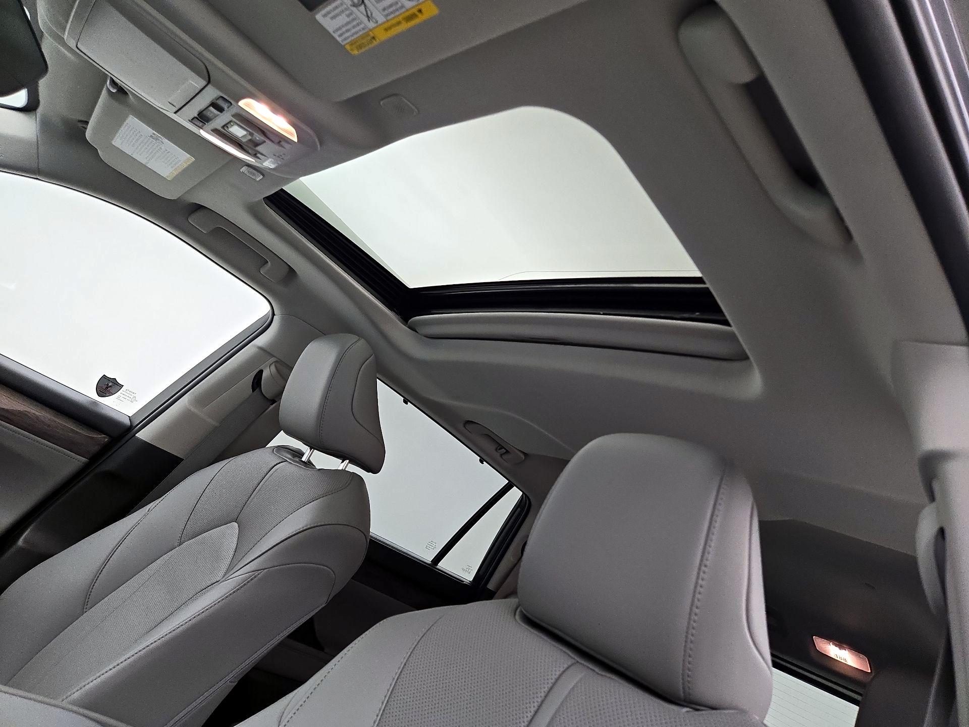 Thumbnail: 2023 Toyota Highlander - 19