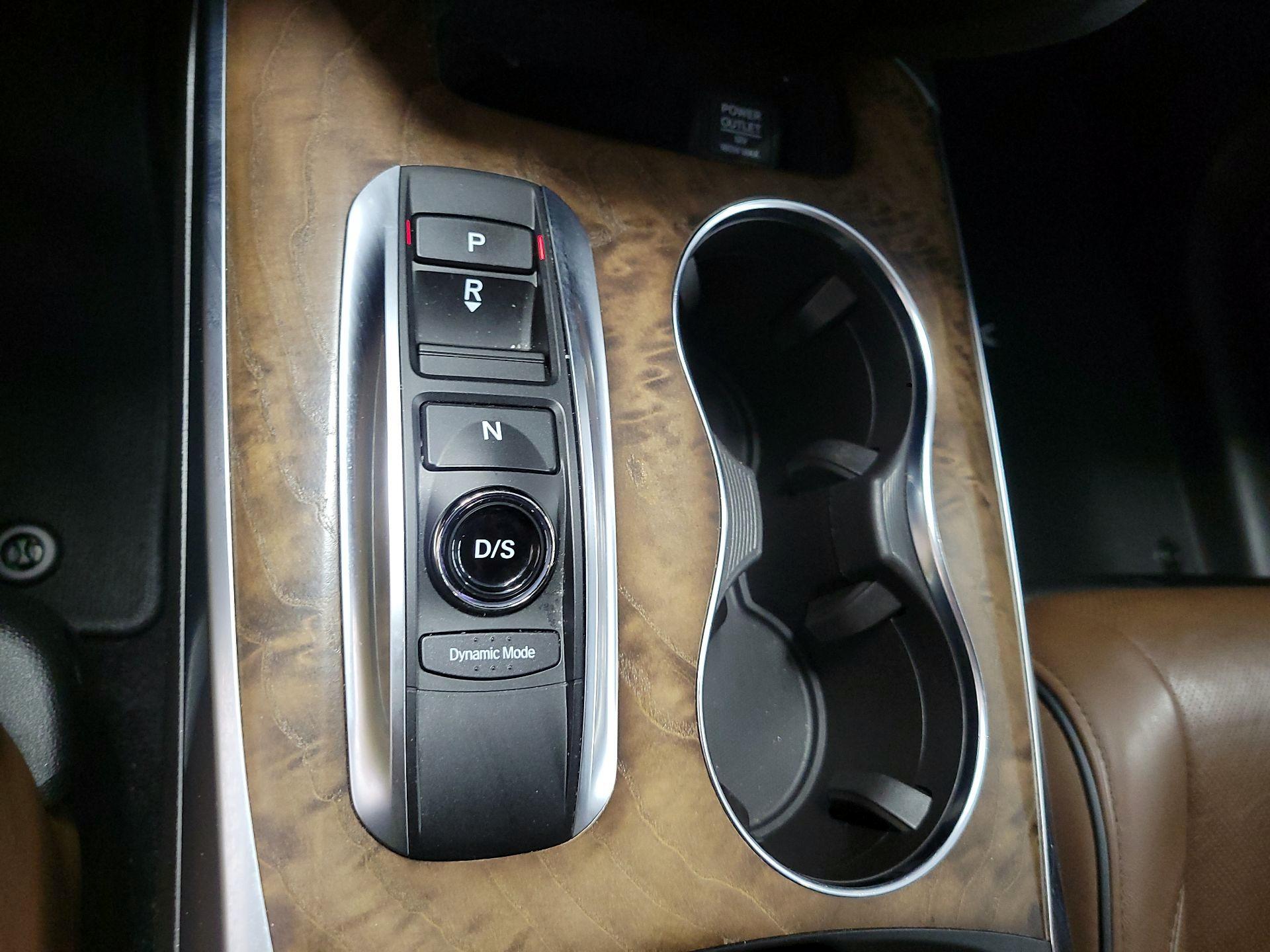 Thumbnail: 2020 Acura MDX - 18
