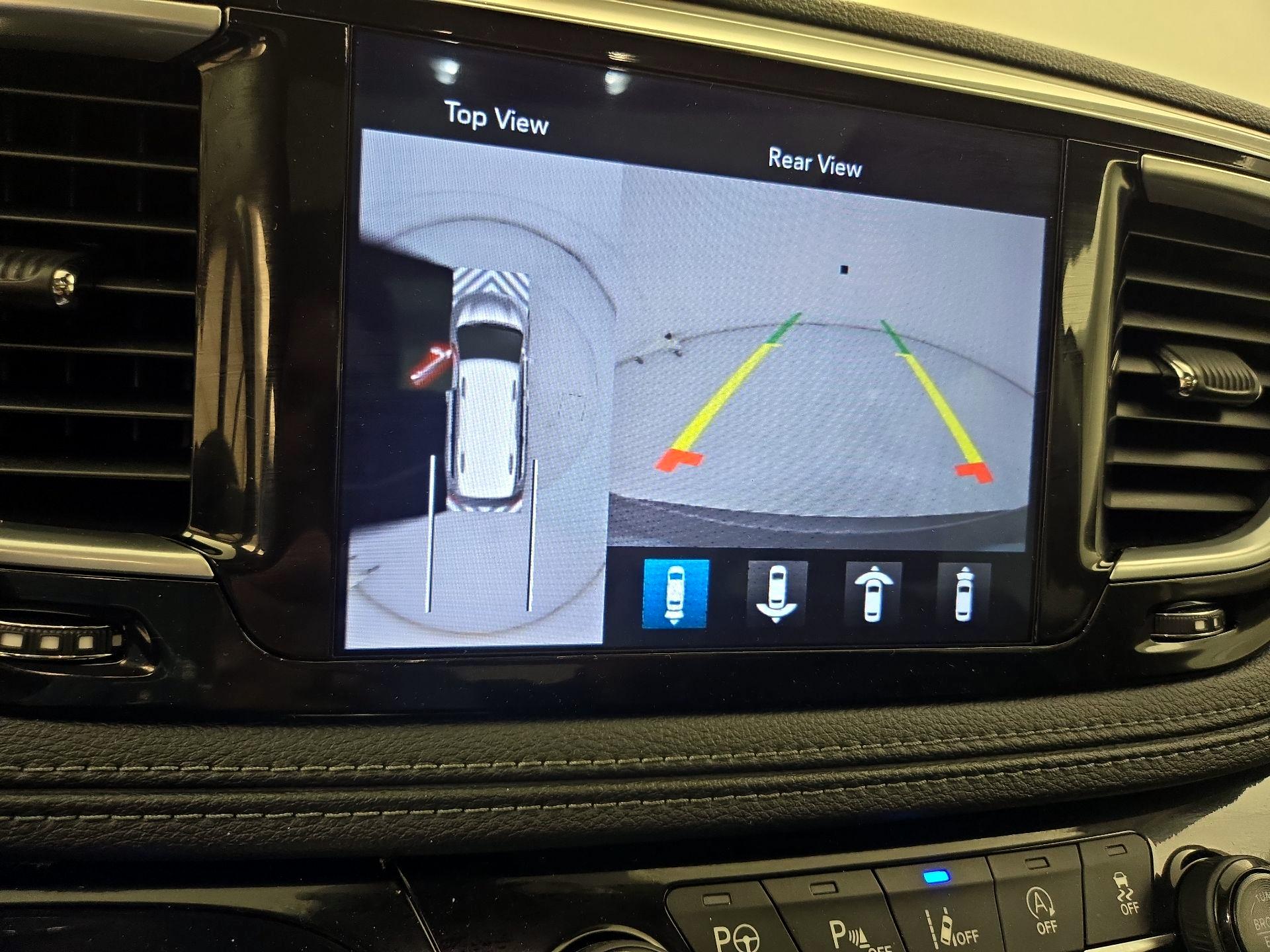 Thumbnail: 2019 Chrysler Pacifica - 15