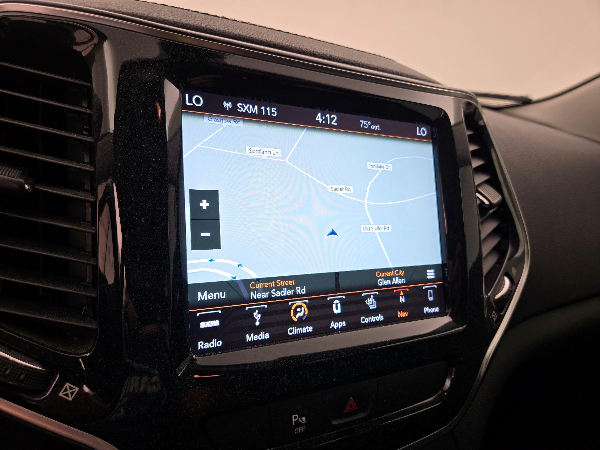 Thumbnail: 2019 Jeep Cherokee - 14