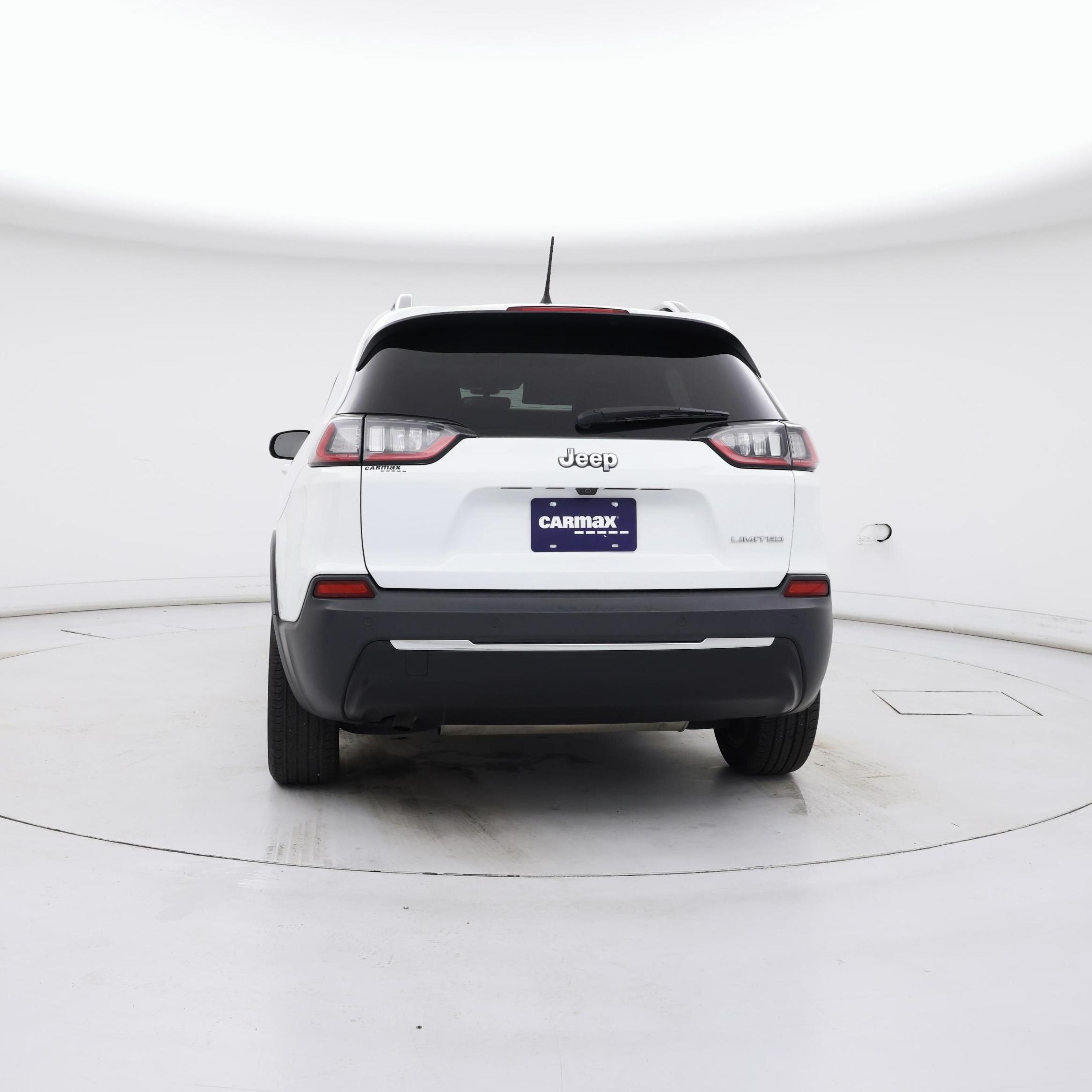 Thumbnail: 2019 Jeep Cherokee - 6