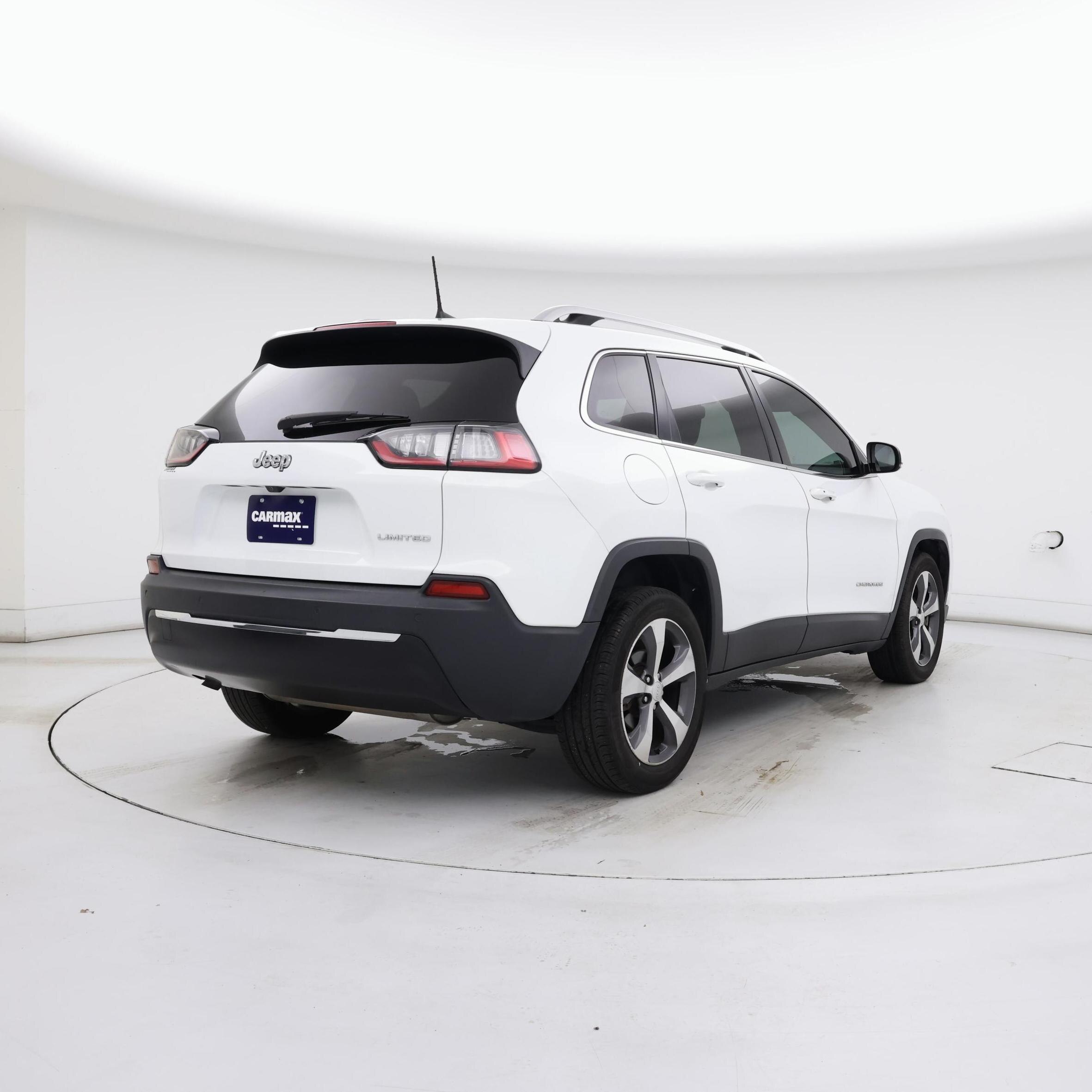 Thumbnail: 2019 Jeep Cherokee - 8