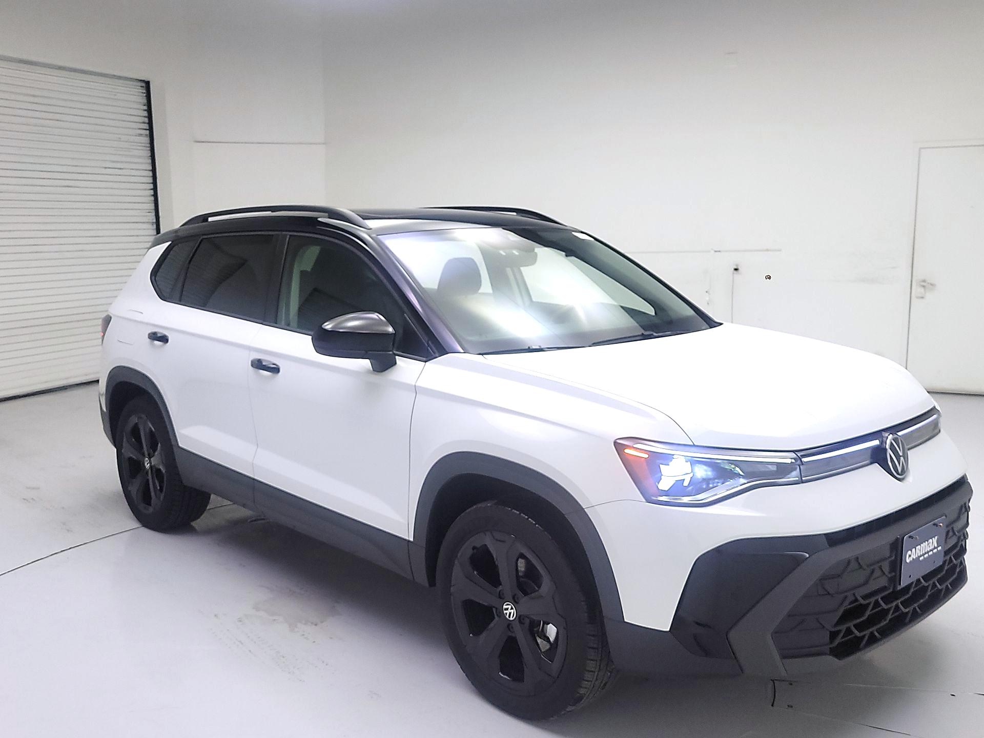 Thumbnail: 2025 Volkswagen Taos - 1