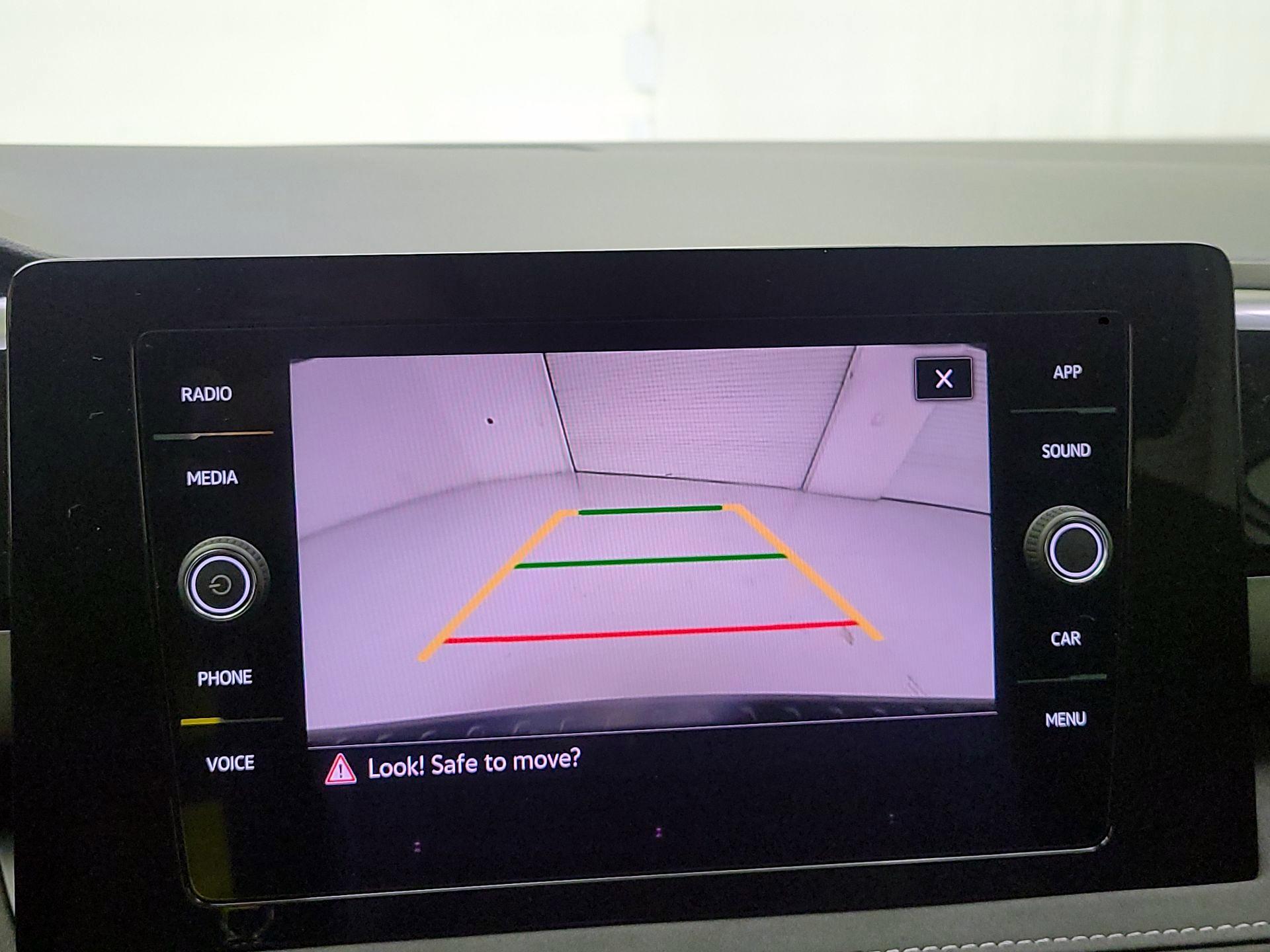 Thumbnail: 2025 Volkswagen Taos - 12