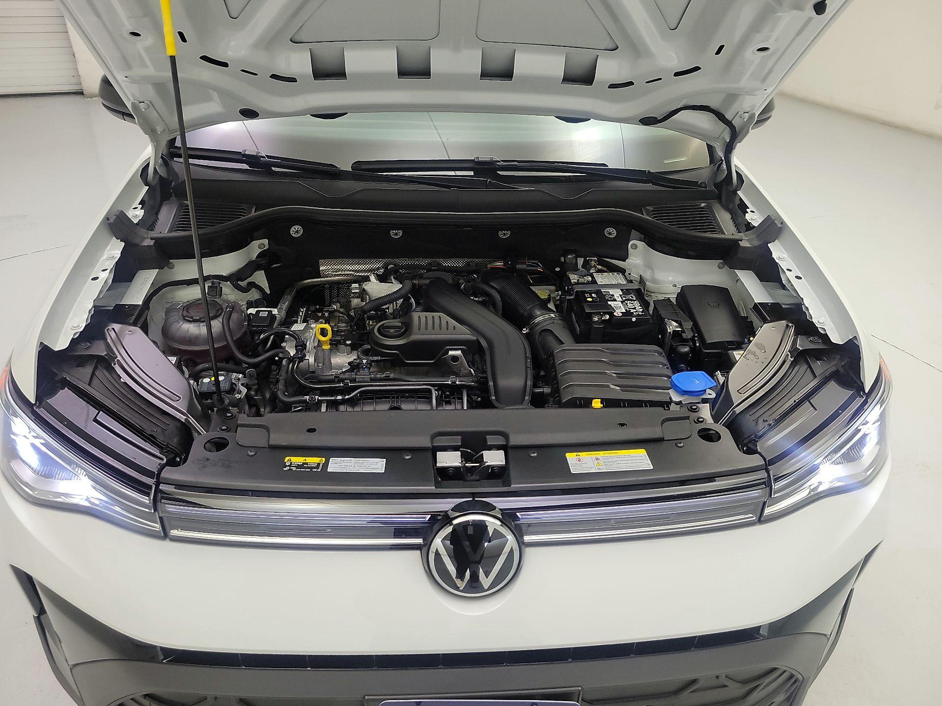 Thumbnail: 2025 Volkswagen Taos - 20