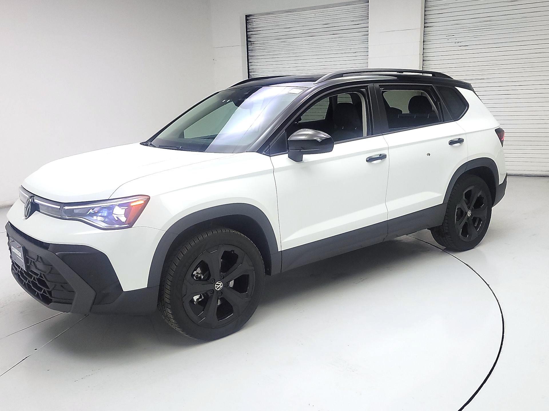 Thumbnail: 2025 Volkswagen Taos - 3