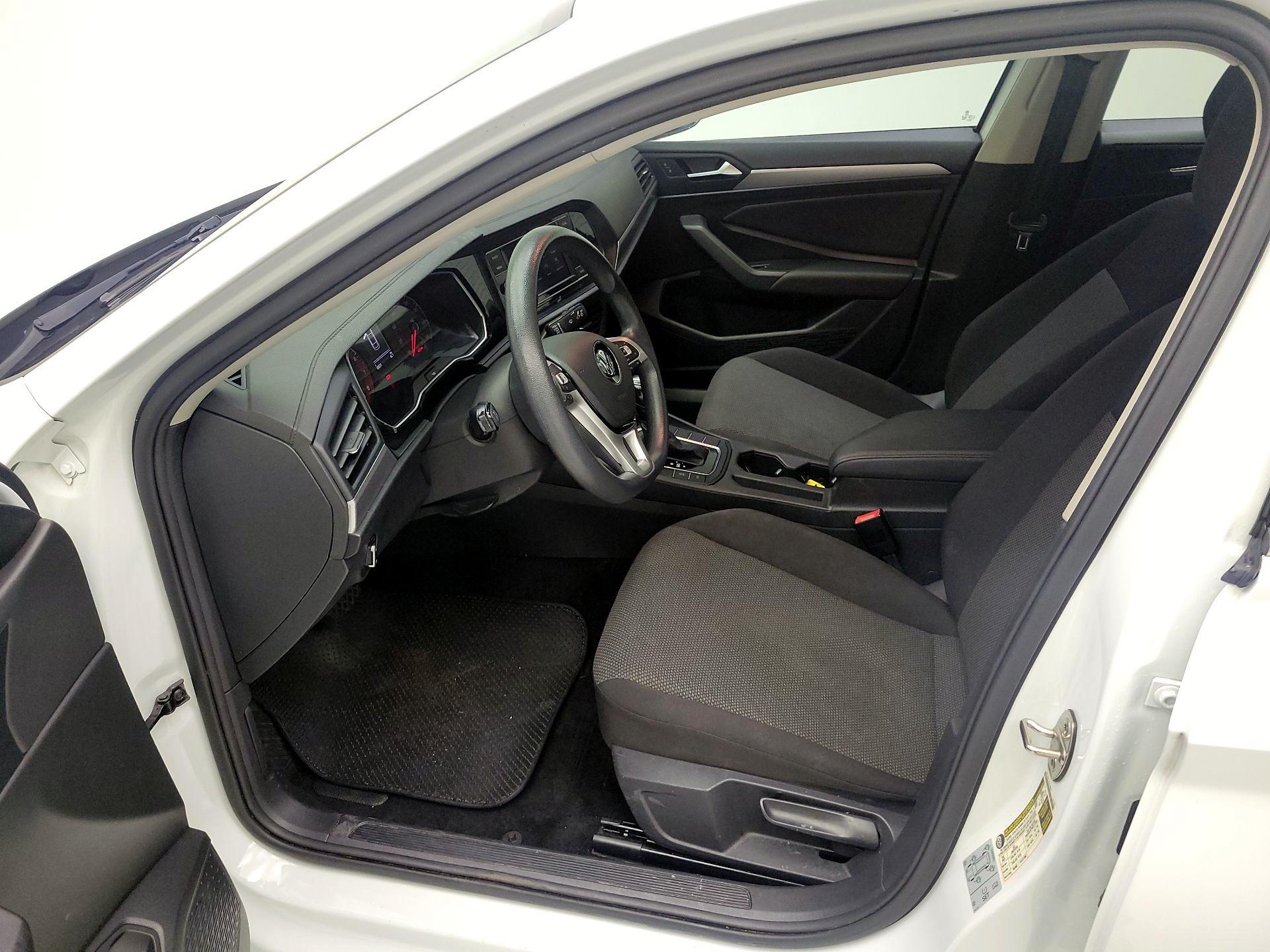 Thumbnail: 2021 Volkswagen Jetta - 9