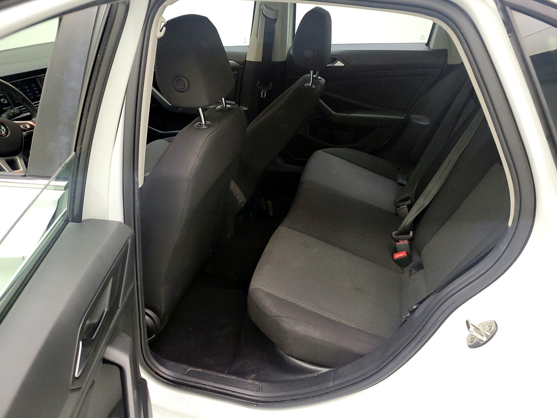 Thumbnail: 2021 Volkswagen Jetta - 17