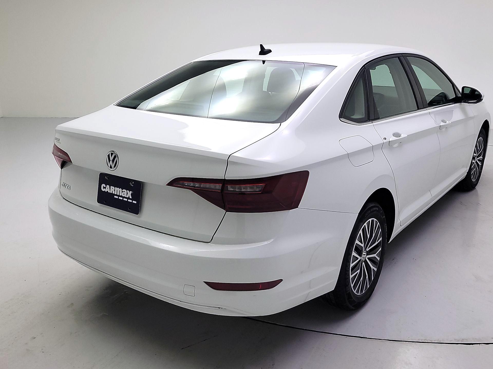 Thumbnail: 2021 Volkswagen Jetta - 5