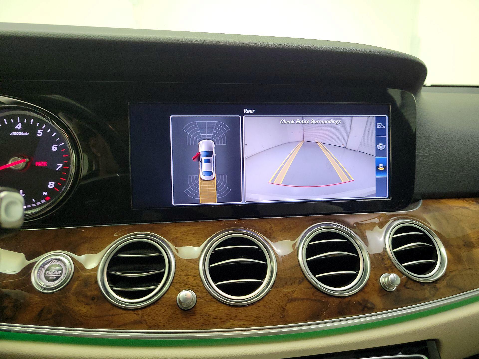 Thumbnail: 2017 Mercedes-Benz E-Class - 12