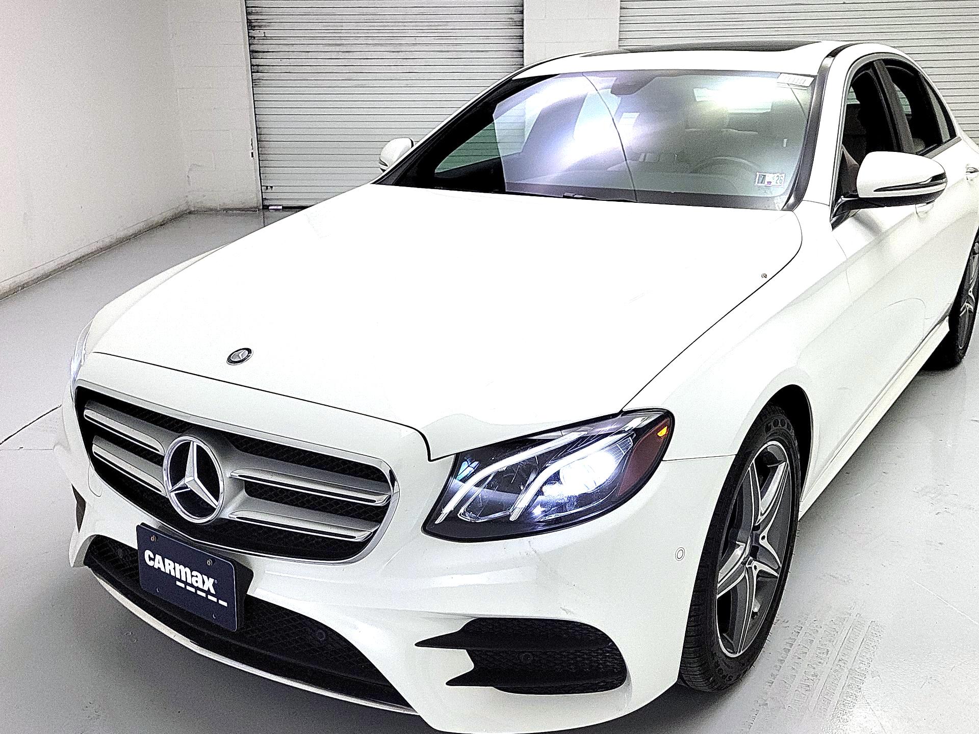 Thumbnail: 2017 Mercedes-Benz E-Class - 3