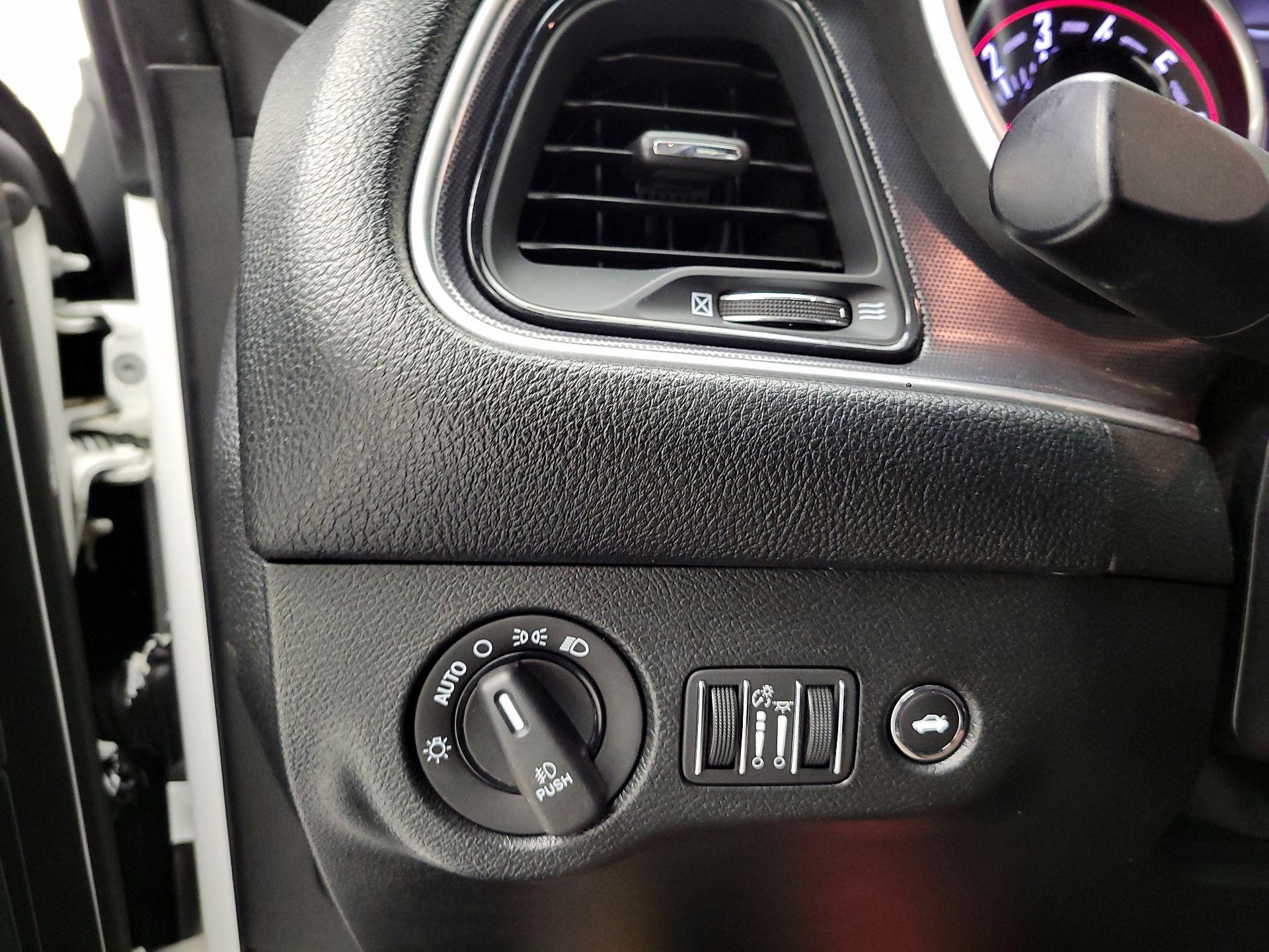 Thumbnail: 2018 Dodge Challenger - 11