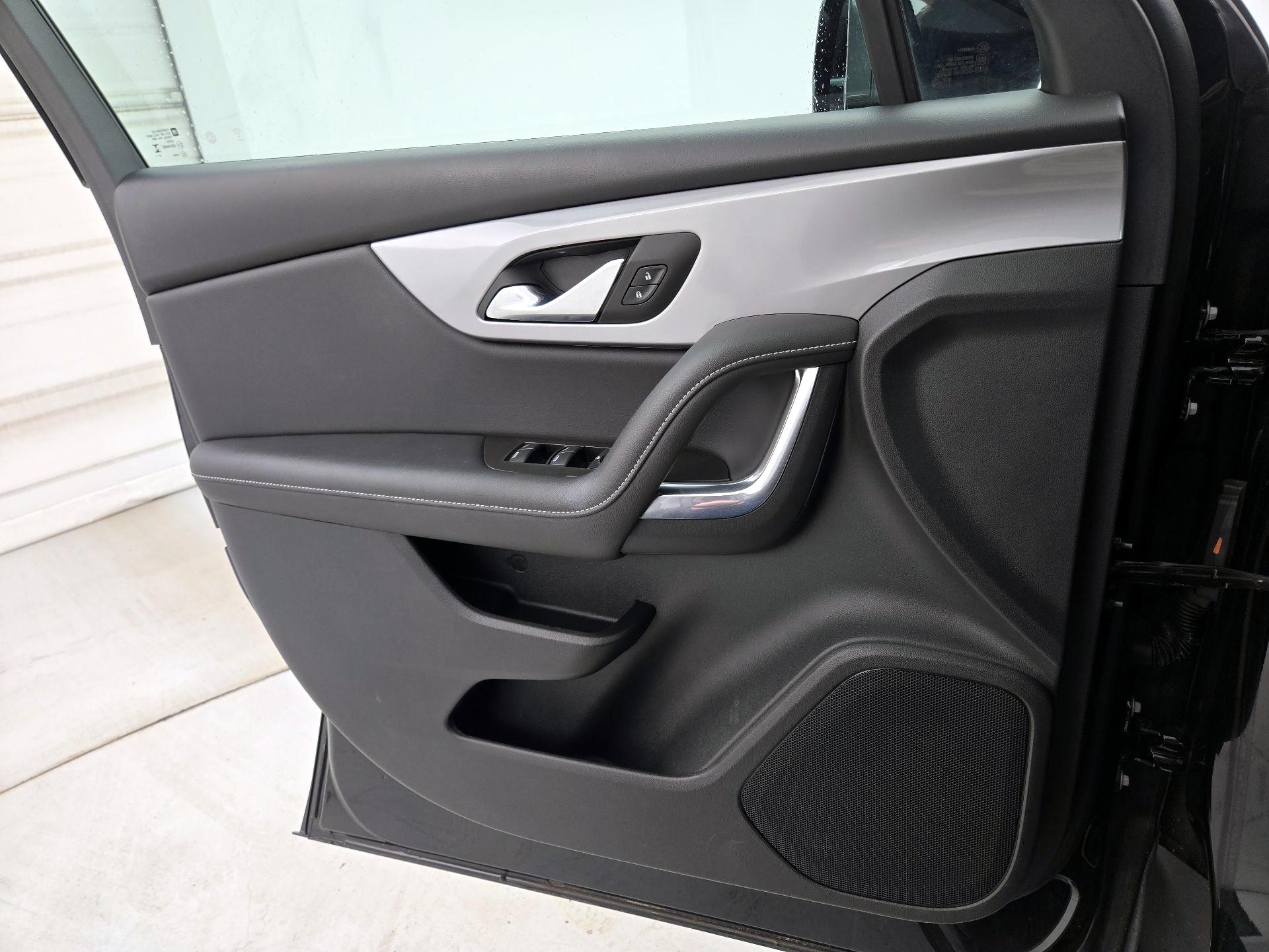 Thumbnail: 2024 Chevrolet Blazer - 12