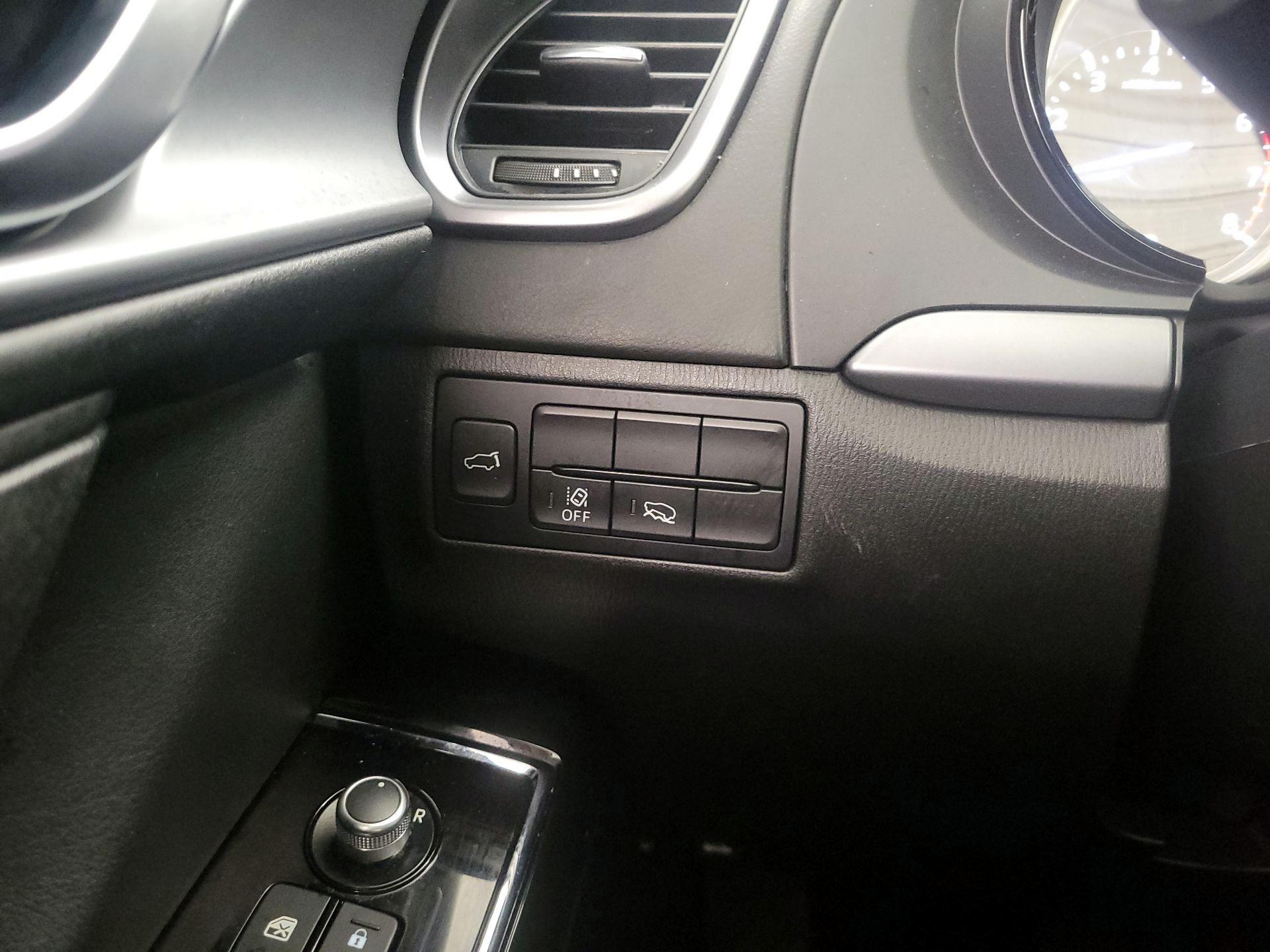 Thumbnail: 2023 Mazda CX-9 - 13