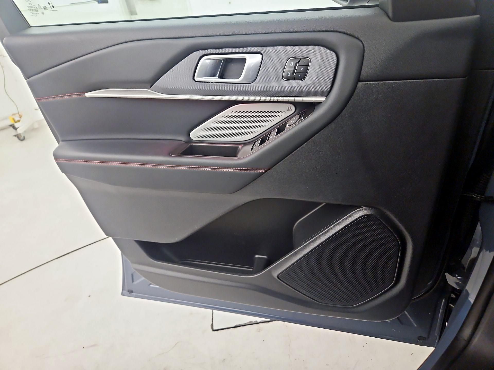 Thumbnail: 2025 Ford Explorer - 12