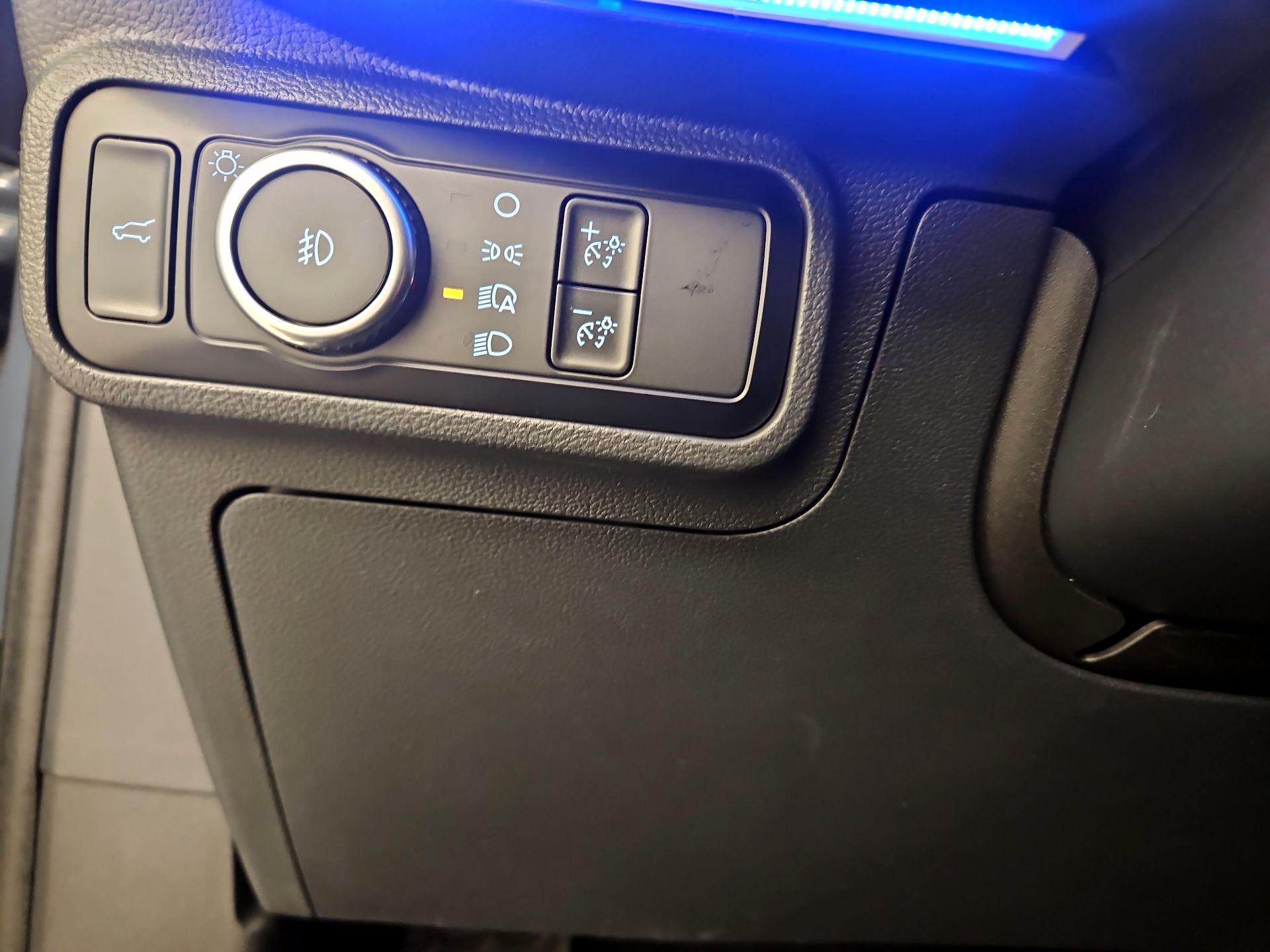 Thumbnail: 2025 Ford Explorer - 13