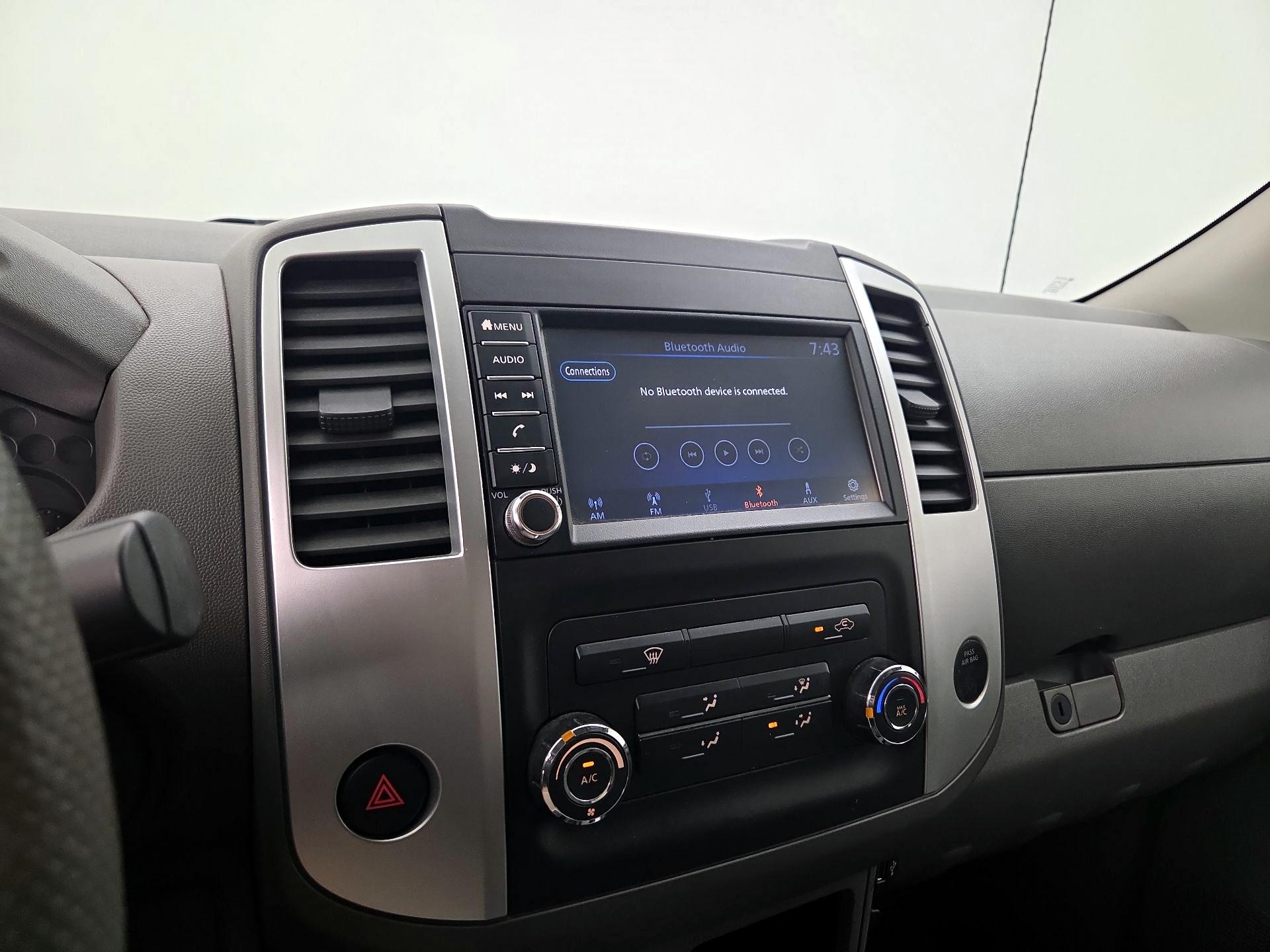 Thumbnail: 2019 Nissan Frontier - 15